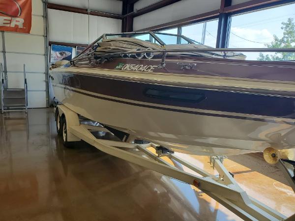 1983 Webbcraft boat for sale, model of the boat is 21V Commander Day Cuddy & Image # 1 of 19