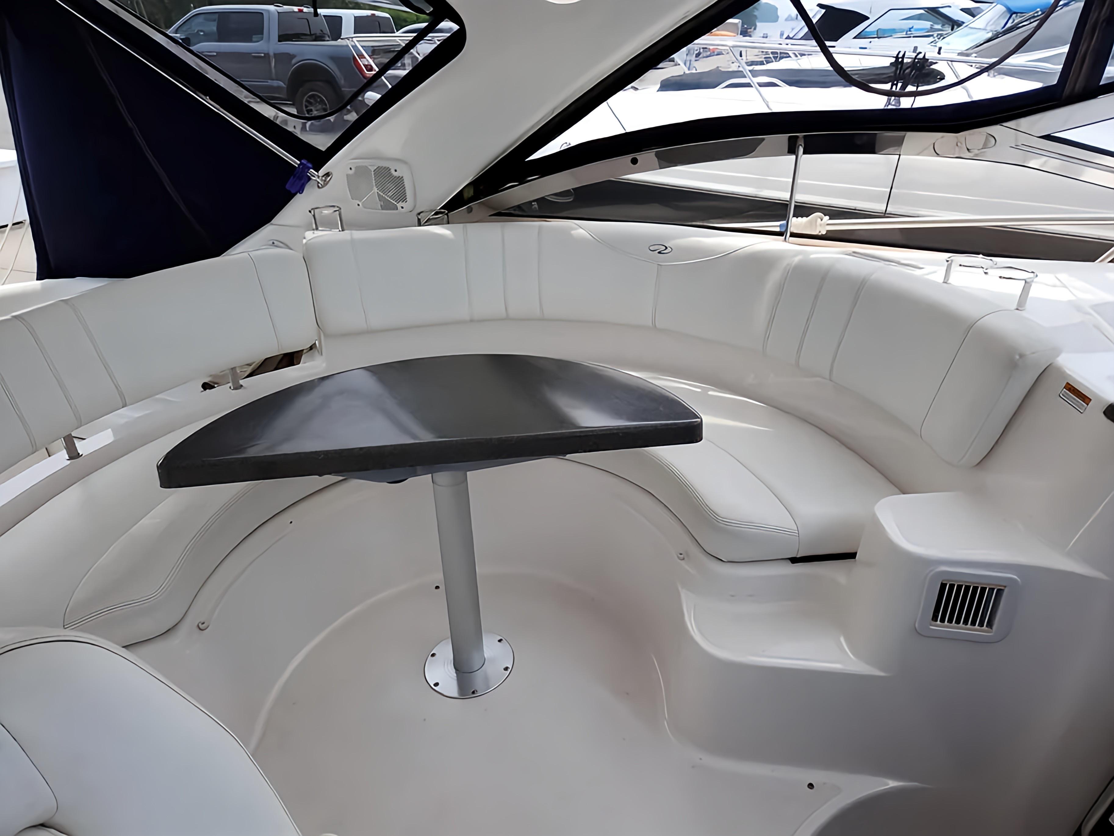 2009-regal-4060-commodore-sport-yacht-power-9850256-20250624073008196-1