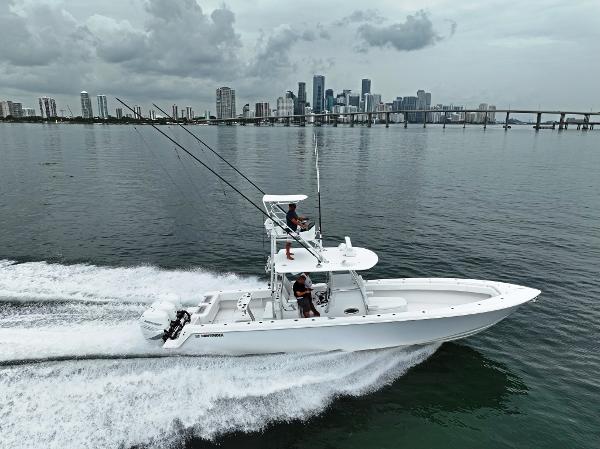39' Contender, Listing Number 100917424, - Photo No. 7
