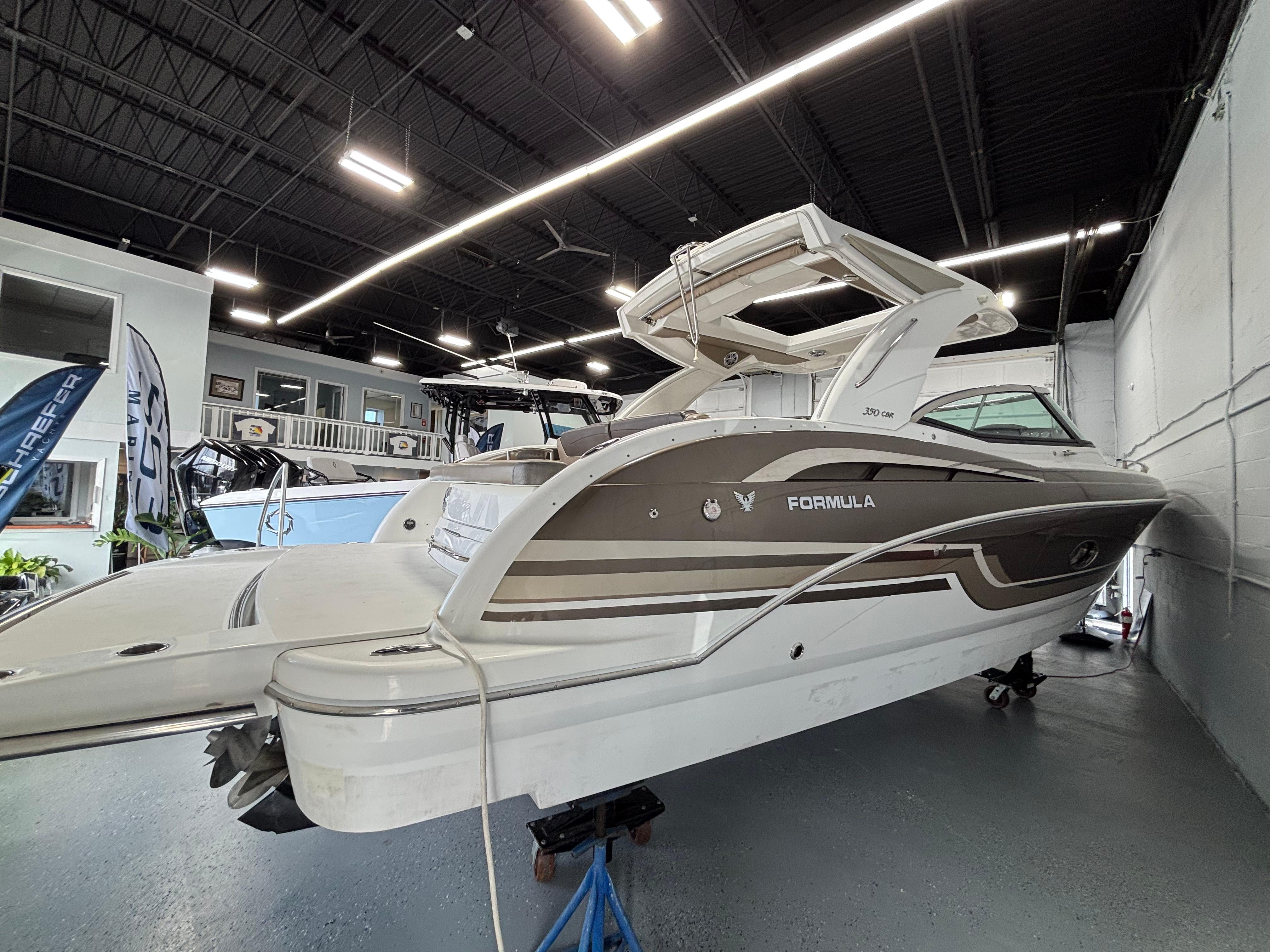 2019 Formula 350 Crossover Bowrider I/O