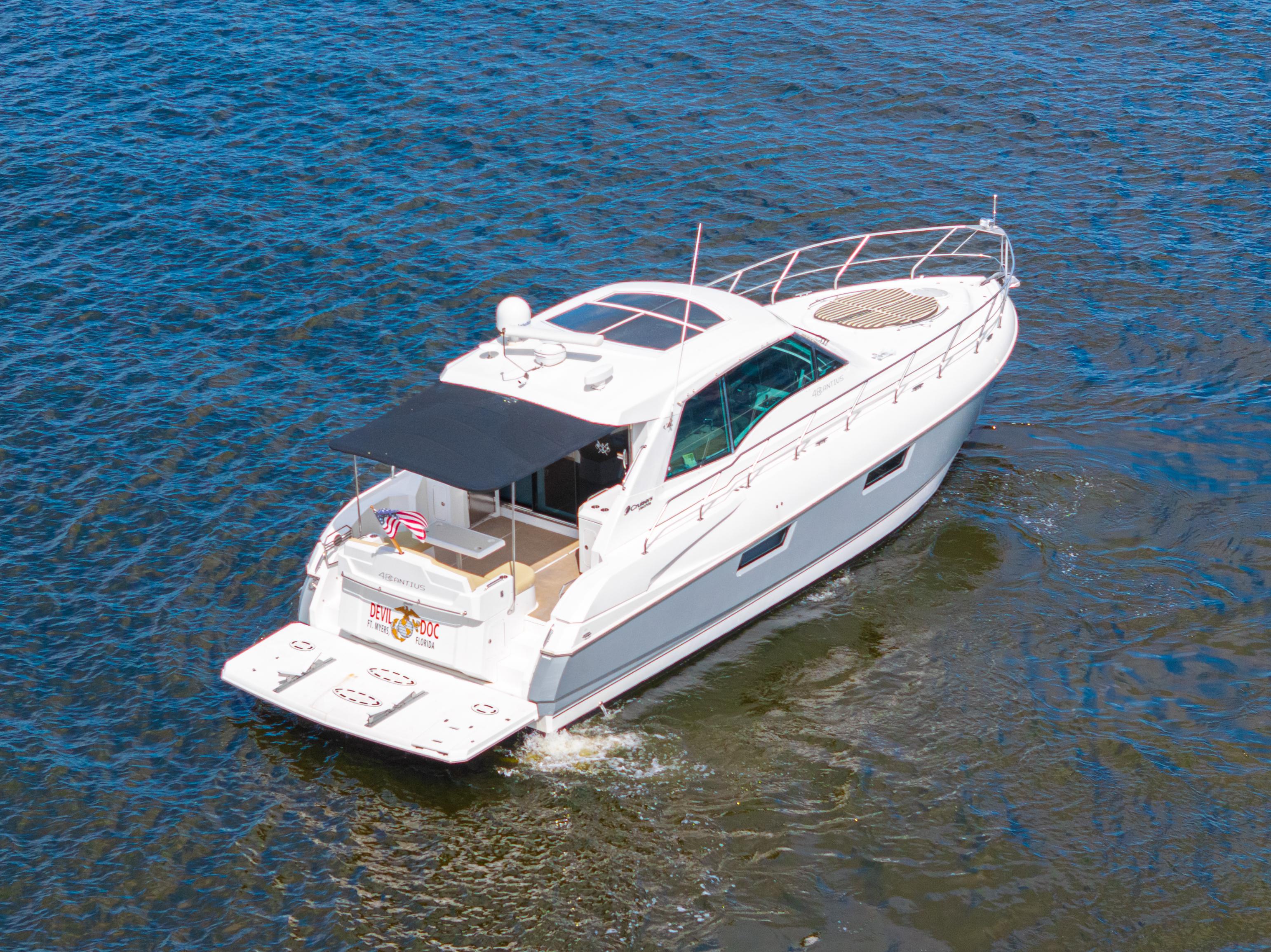 2013-cruisers-yachts-48-cantius-power-9850267-20250626164207812-1