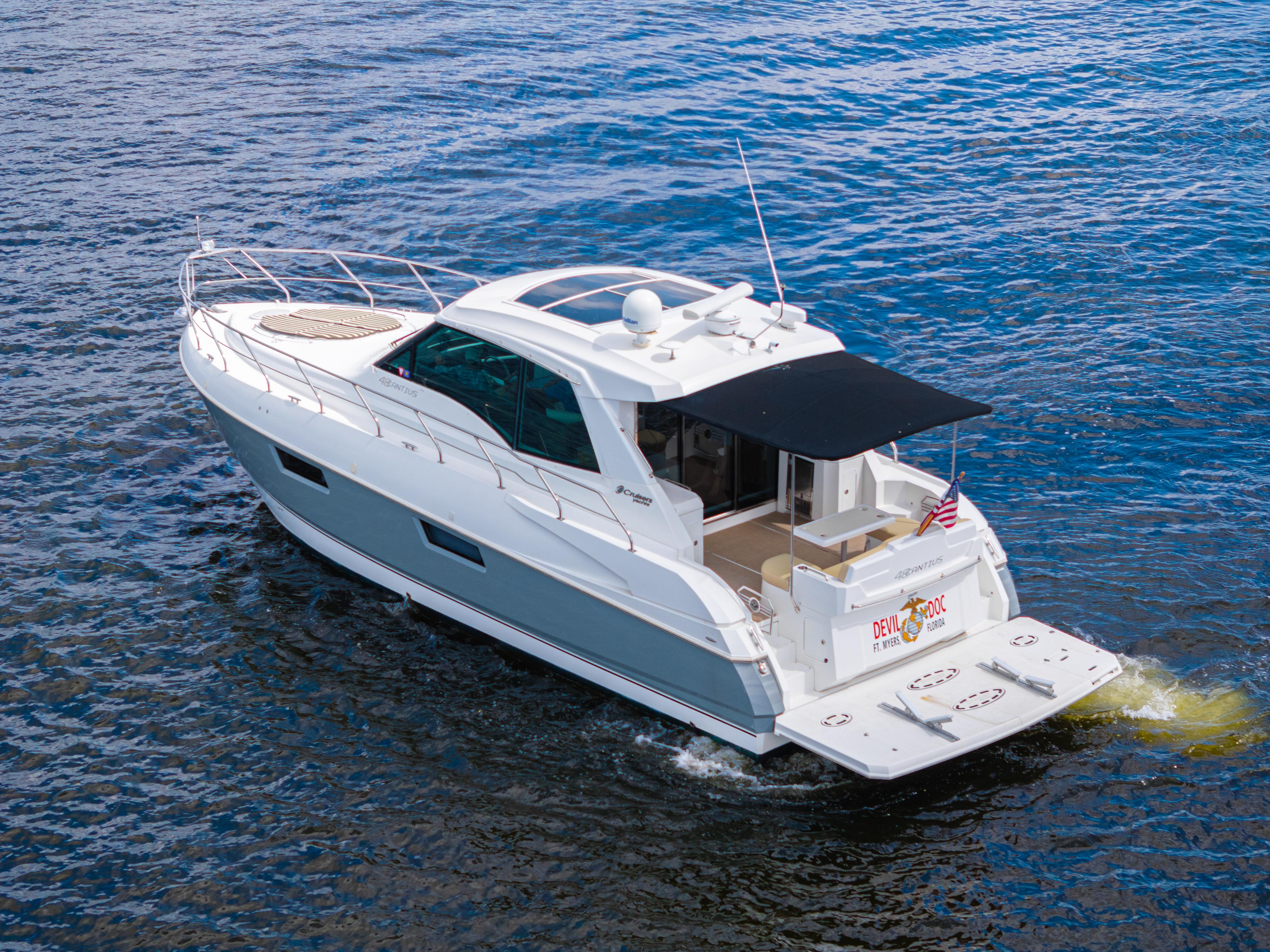 2013-cruisers-yachts-48-cantius-power-9850267-20250626164214515-1