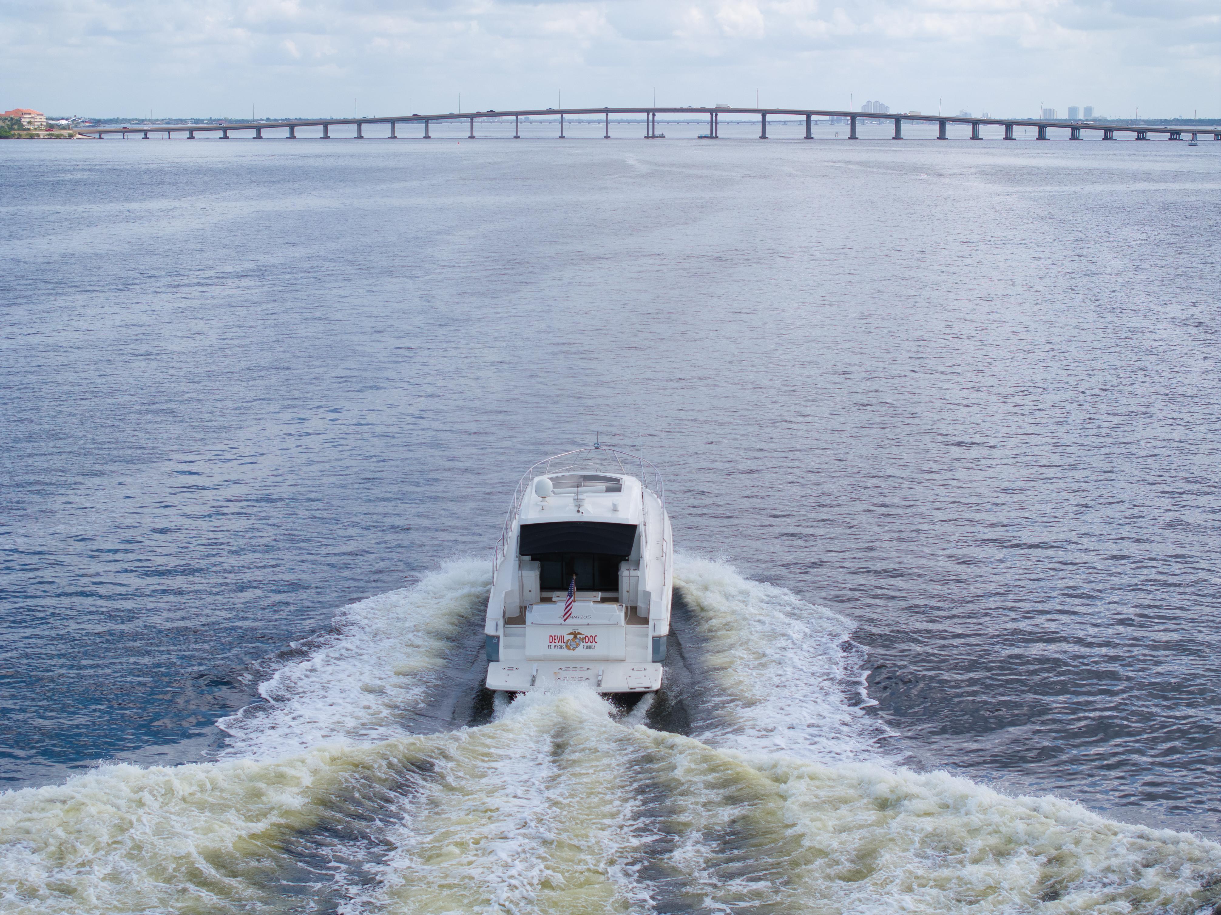 2013-cruisers-yachts-48-cantius-power-9850267-20250626164246307-1