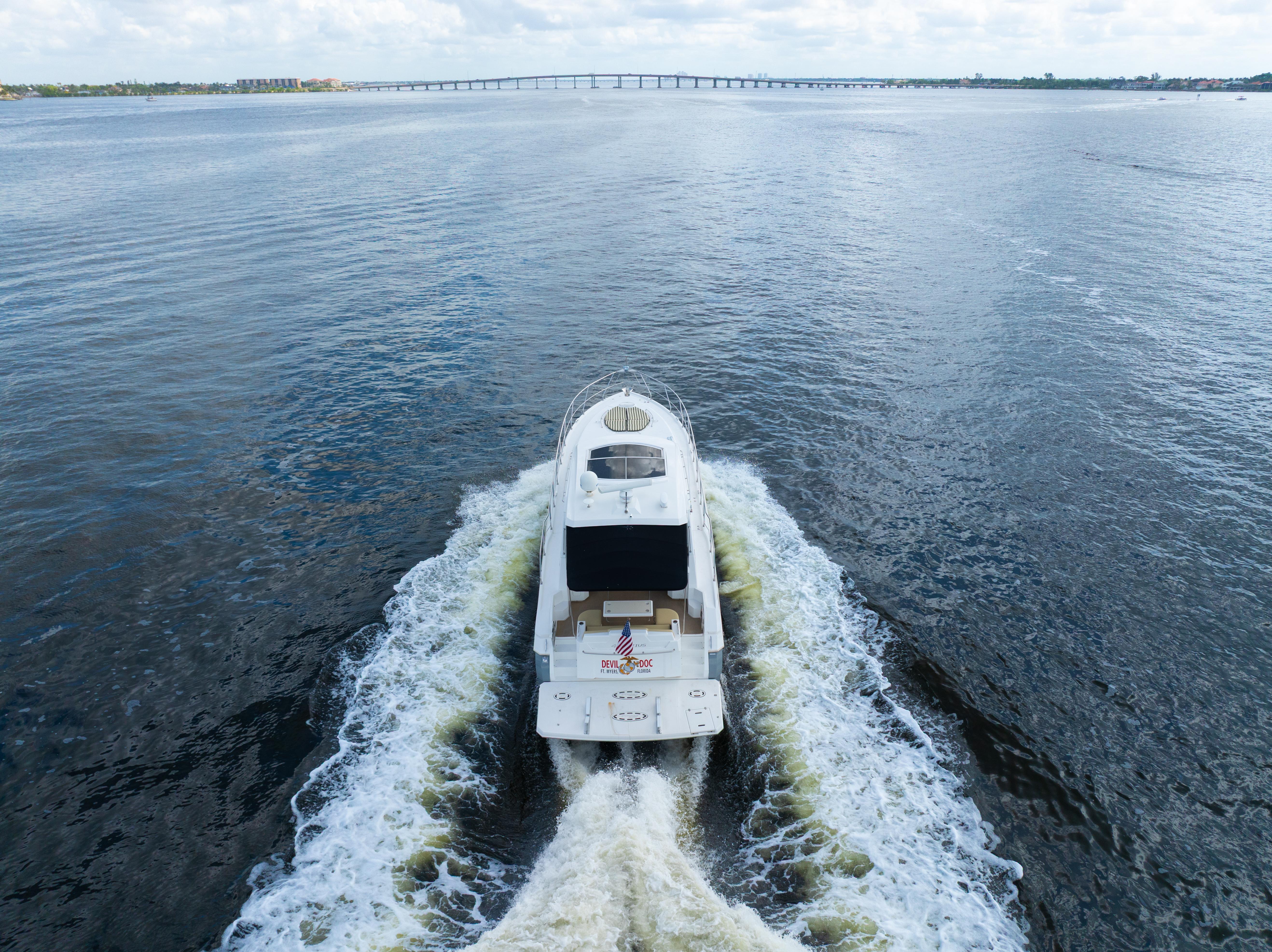 2013-cruisers-yachts-48-cantius-power-9850267-20250626164249765-1