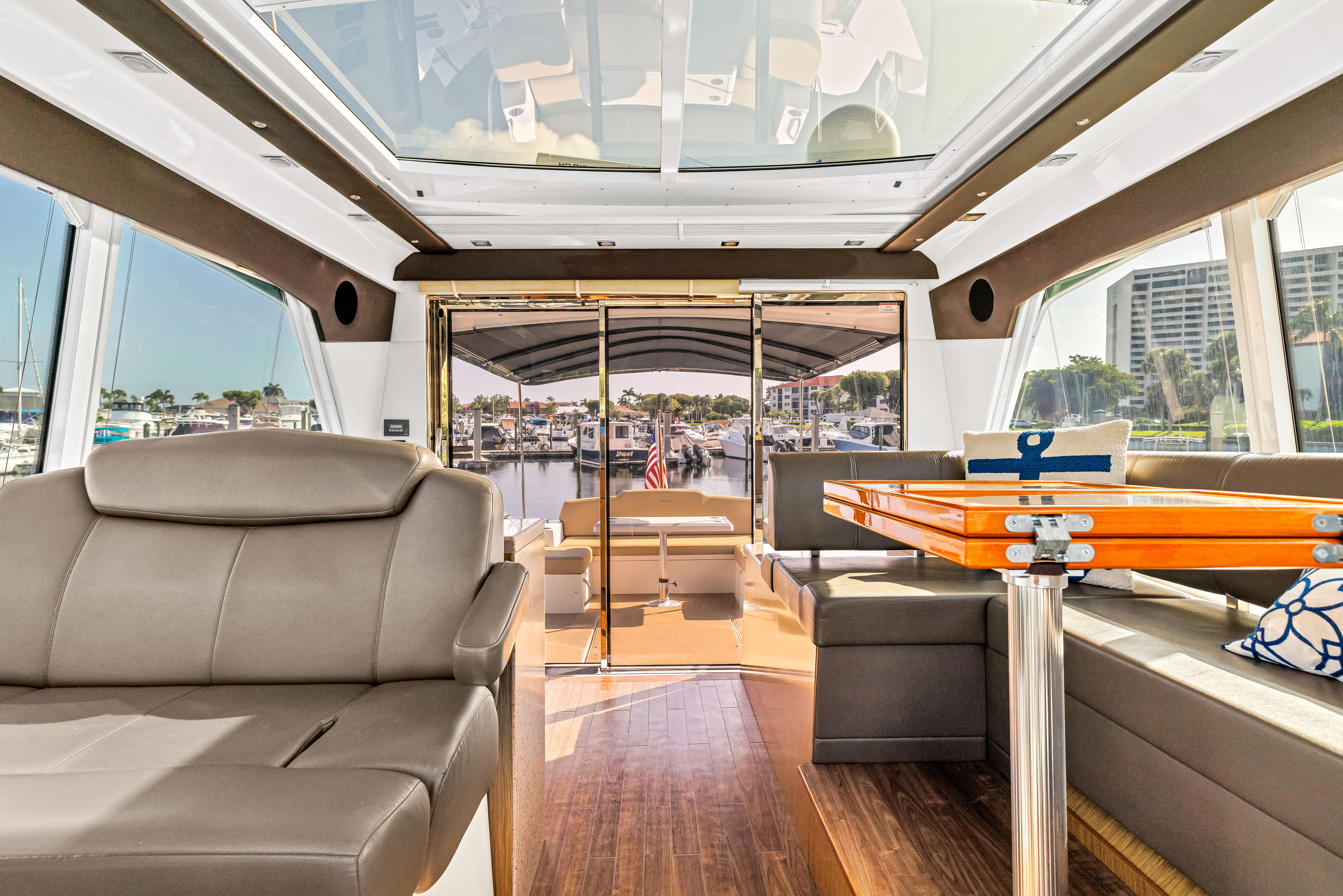 2013-cruisers-yachts-48-cantius-power-9850267-20250626164717144-1