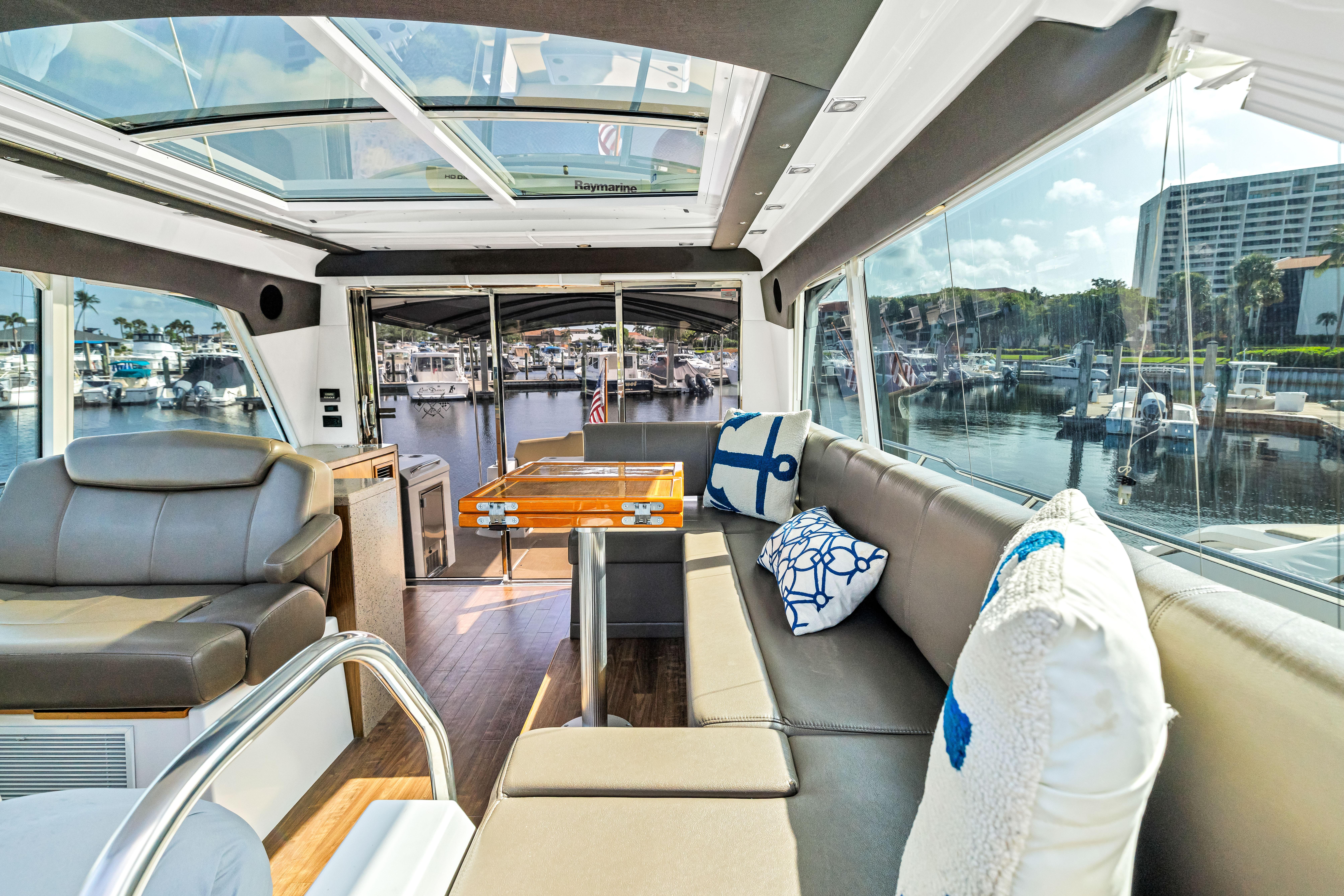 2013-cruisers-yachts-48-cantius-power-9850267-20250626164847415-1