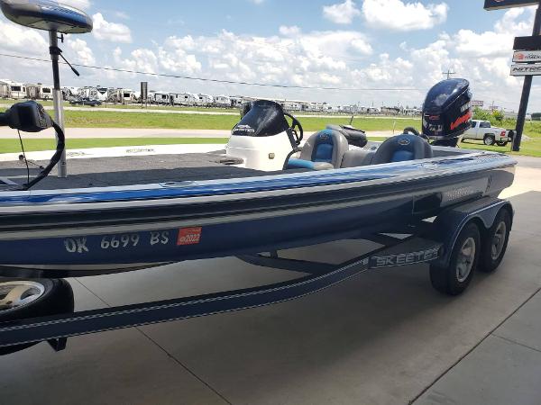 2006 Skeeter boat for sale, model of the boat is ZX 225 & Image # 2 of 9