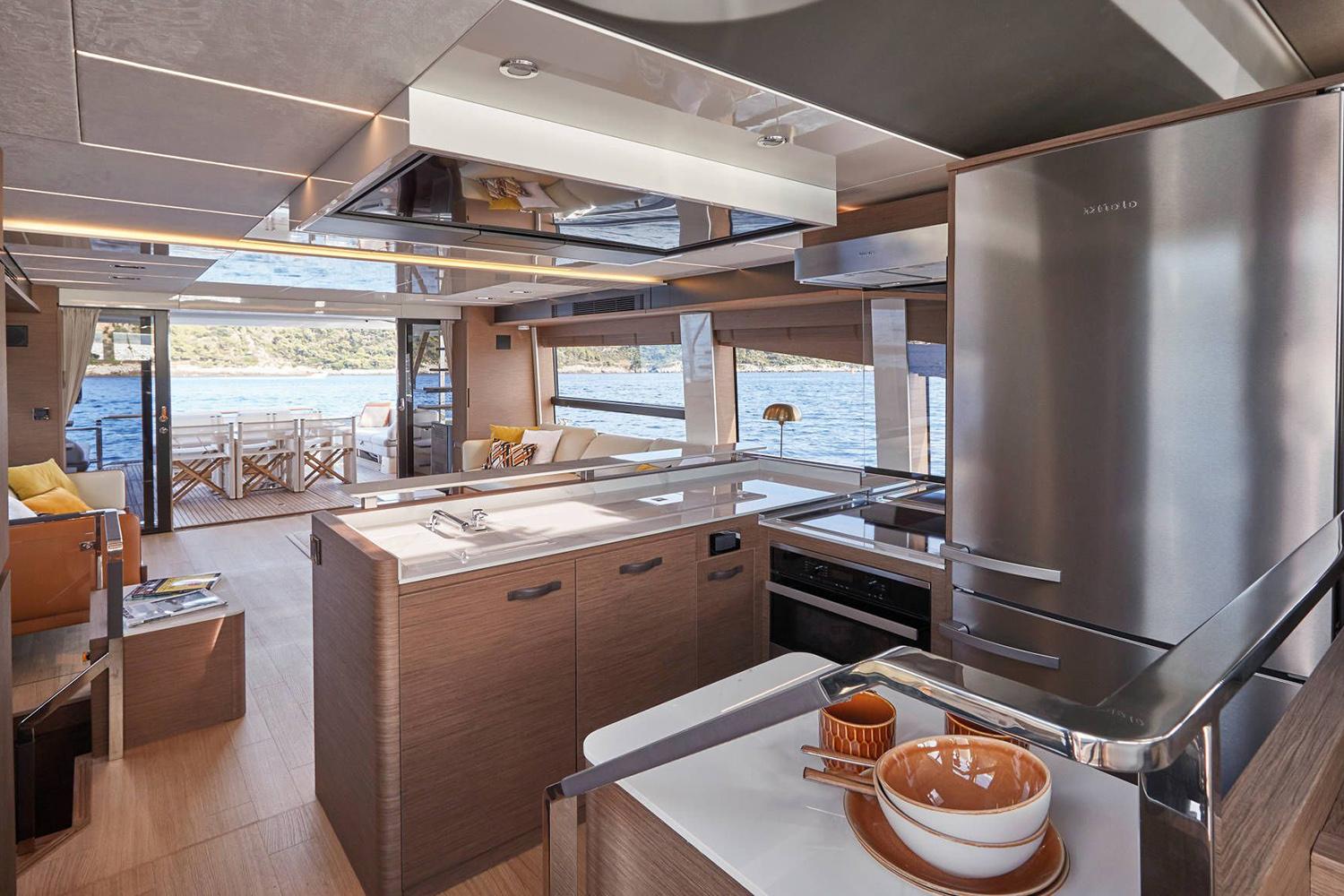 Il Disfrute Yacht Photos Pics Prestige X70 Kitchen
