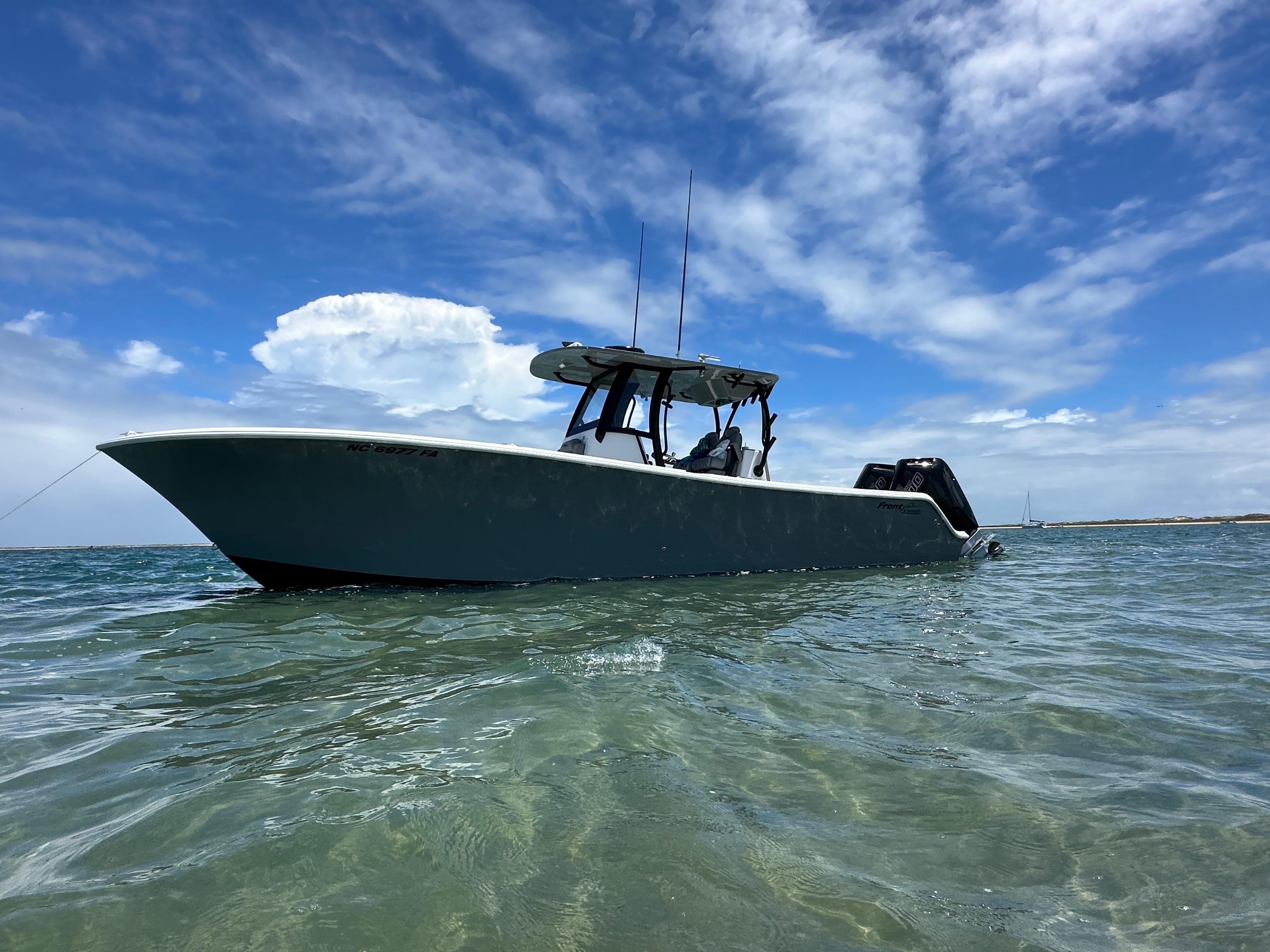 2023 Front Runner 33CC Seakeeper Ride Equipped