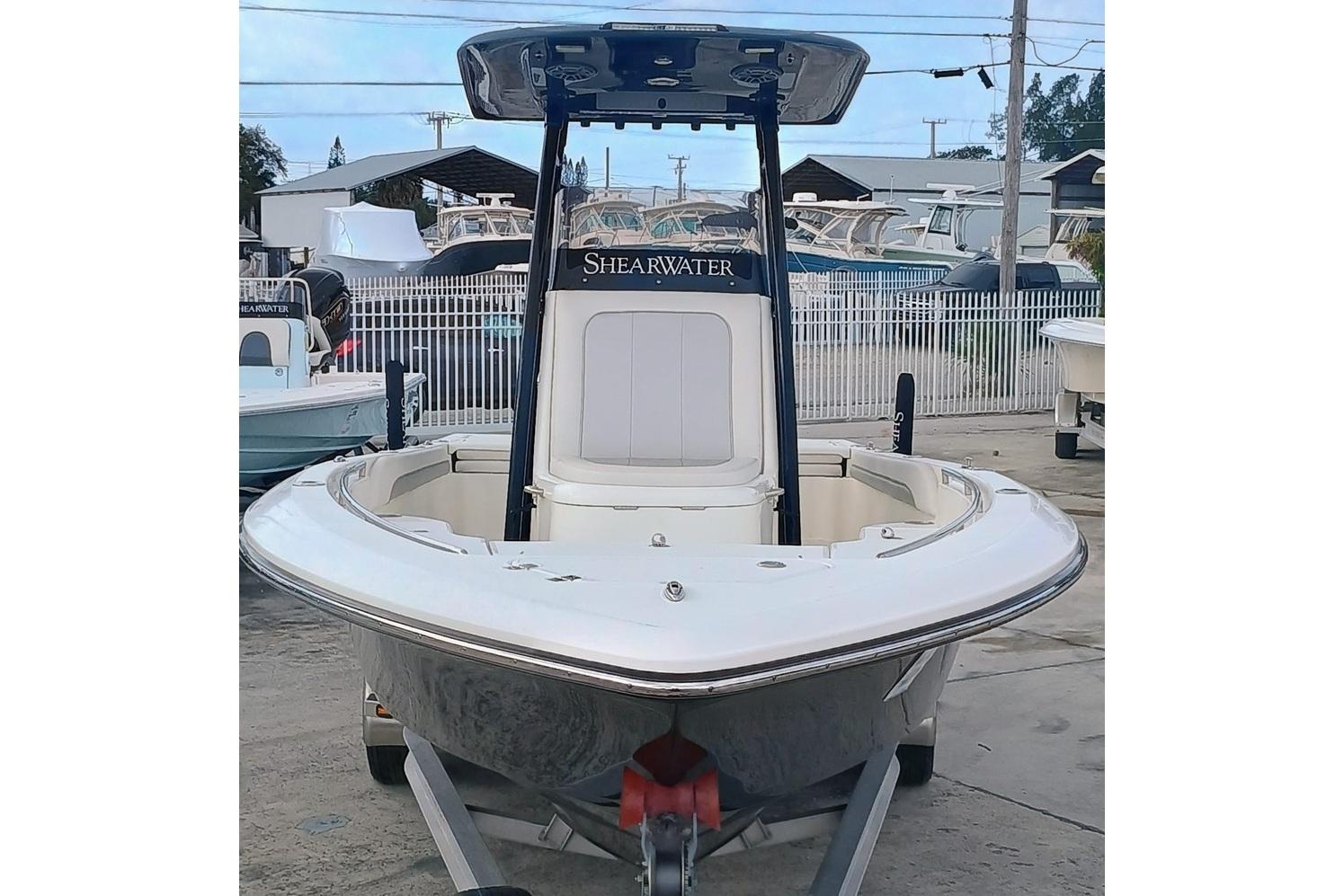 2023-shearwater-260-carolina-ss-power-9780276-20250612100903064-1_XLARGE
