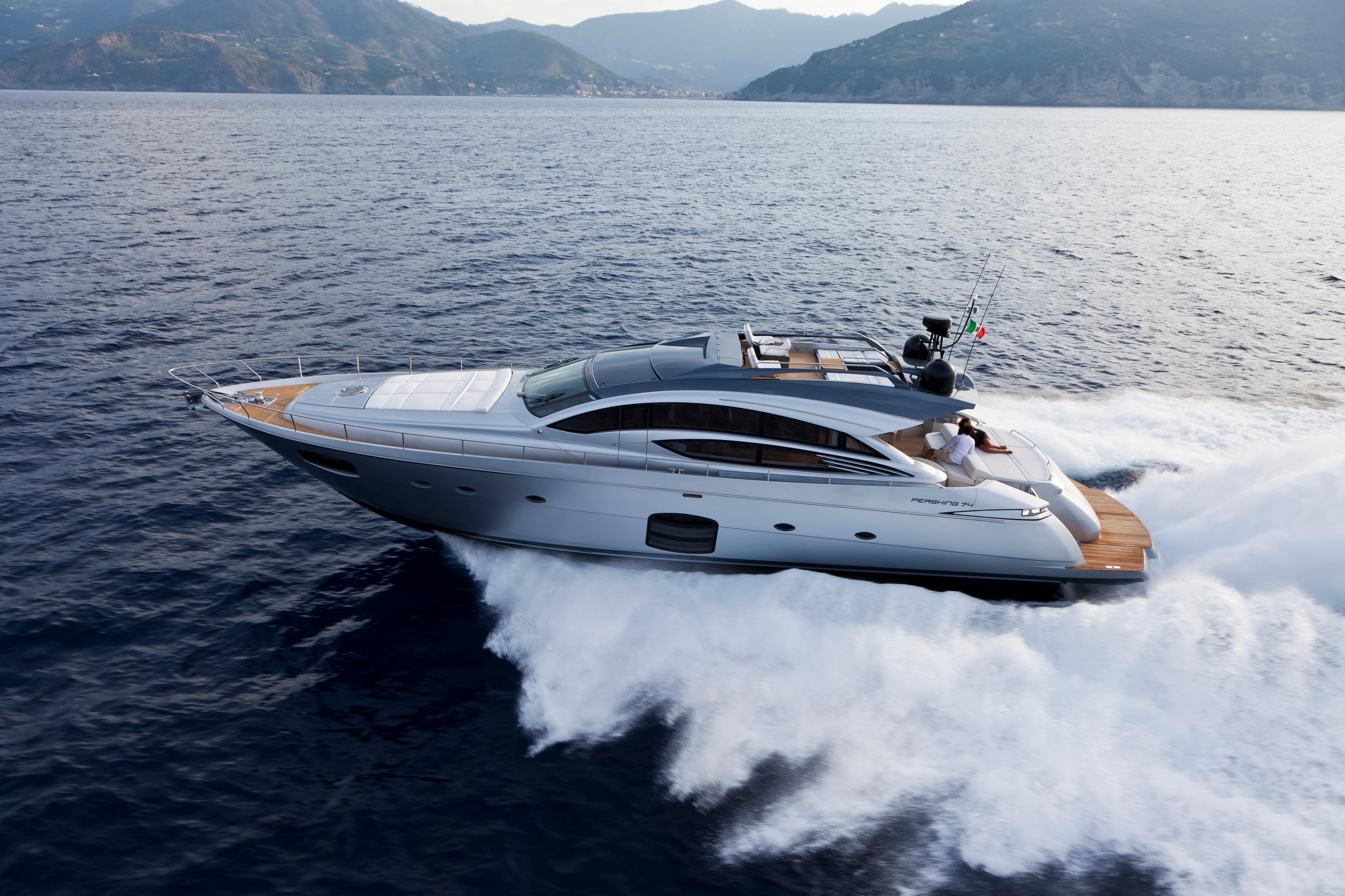 Manufacturer Provided Image: Pershing 74 Cruising