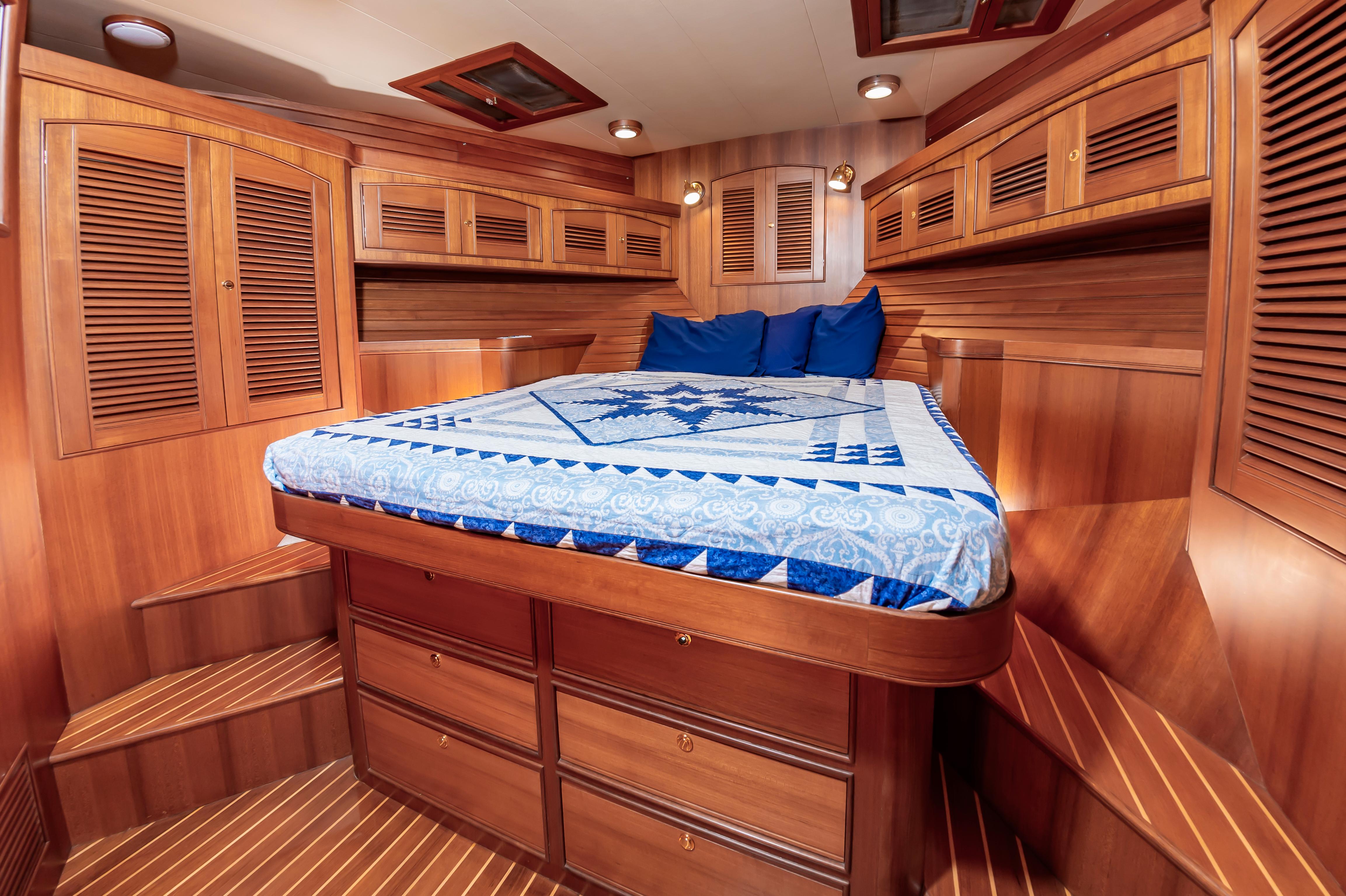 Southern Style Yacht Photos Pics 