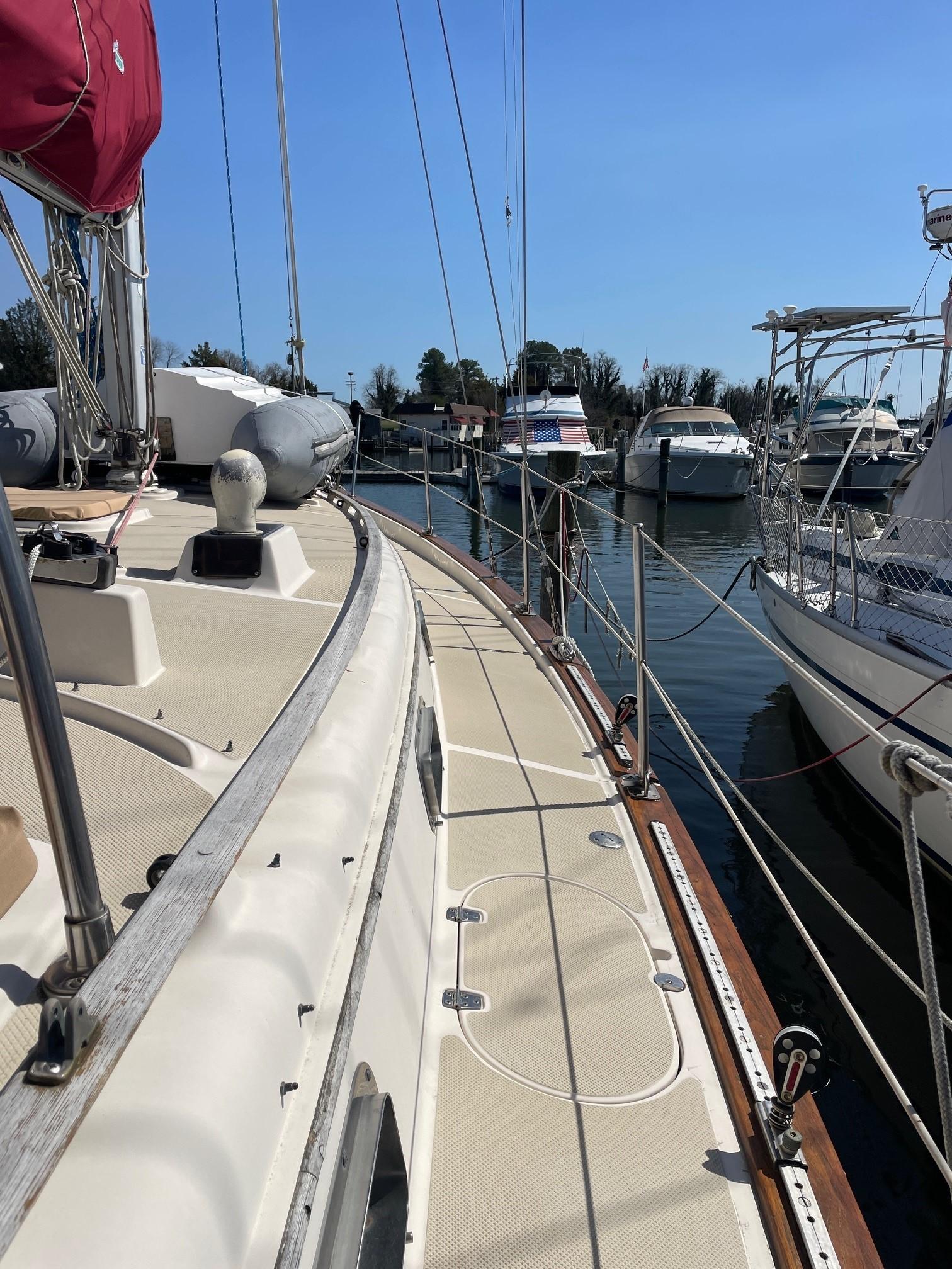 Newport RI Yacht Brokerage