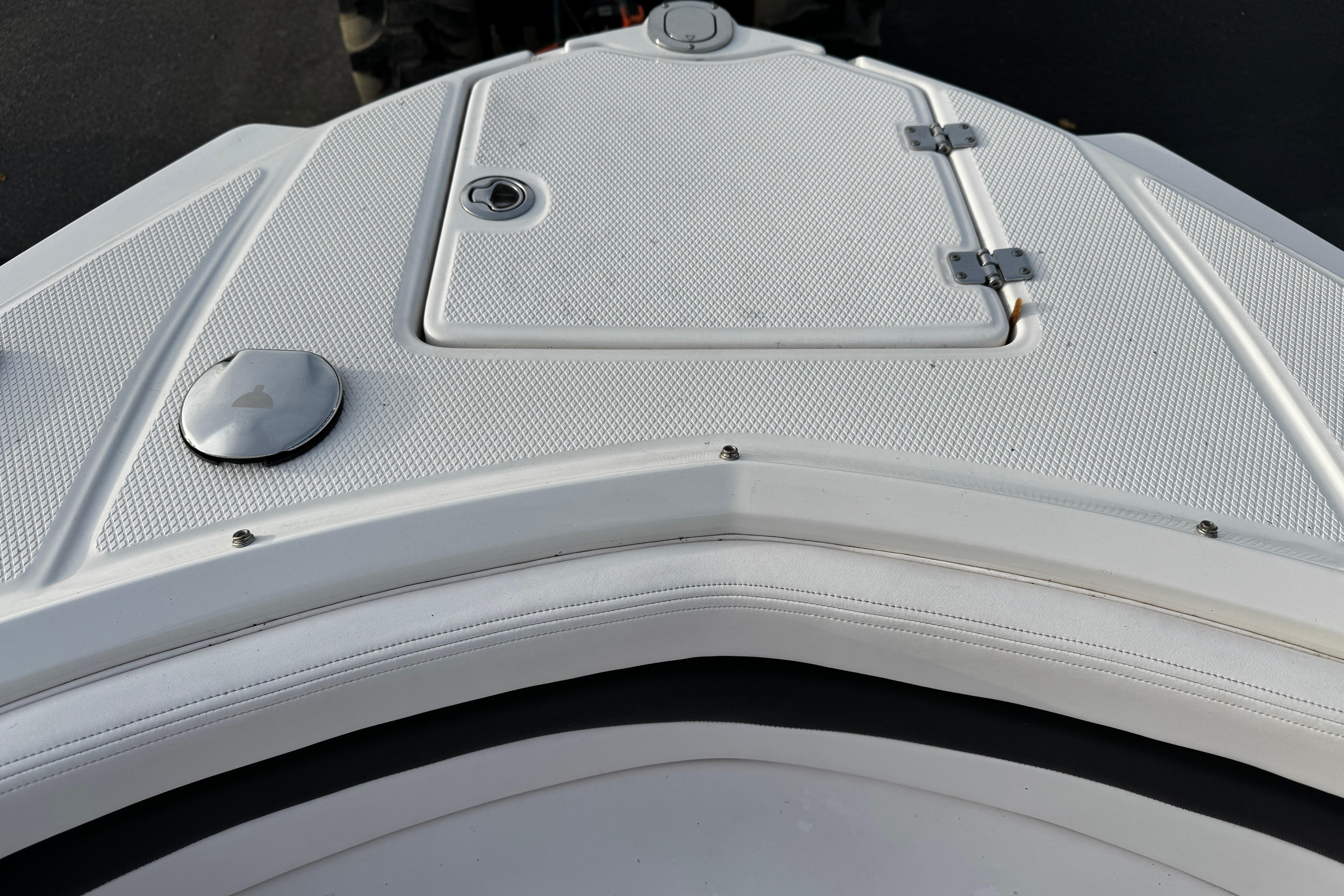 2019-chaparral-246-ssi-power-10010298-20251111130610069-3