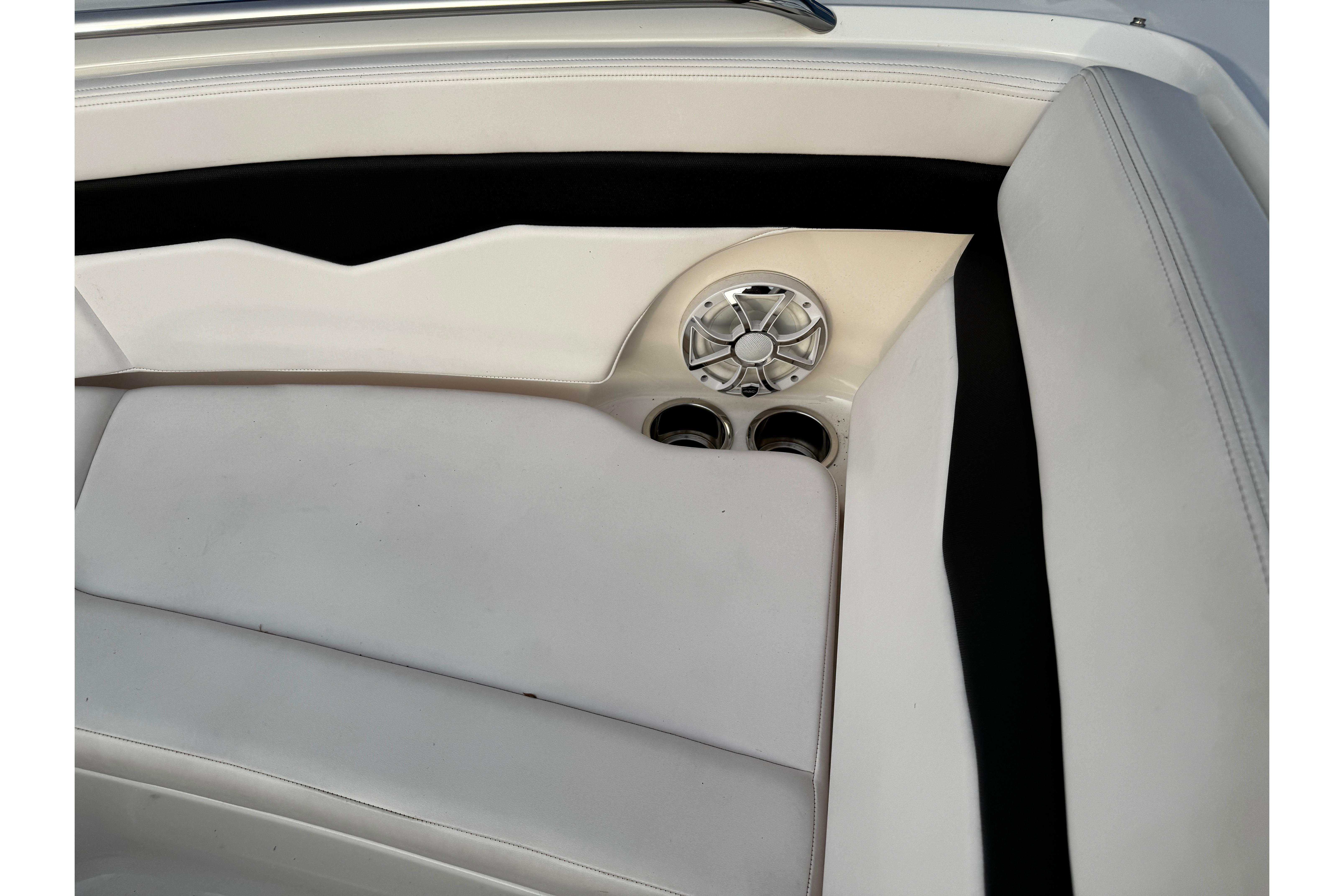 2019-chaparral-246-ssi-power-10010298-20251111130735995-3