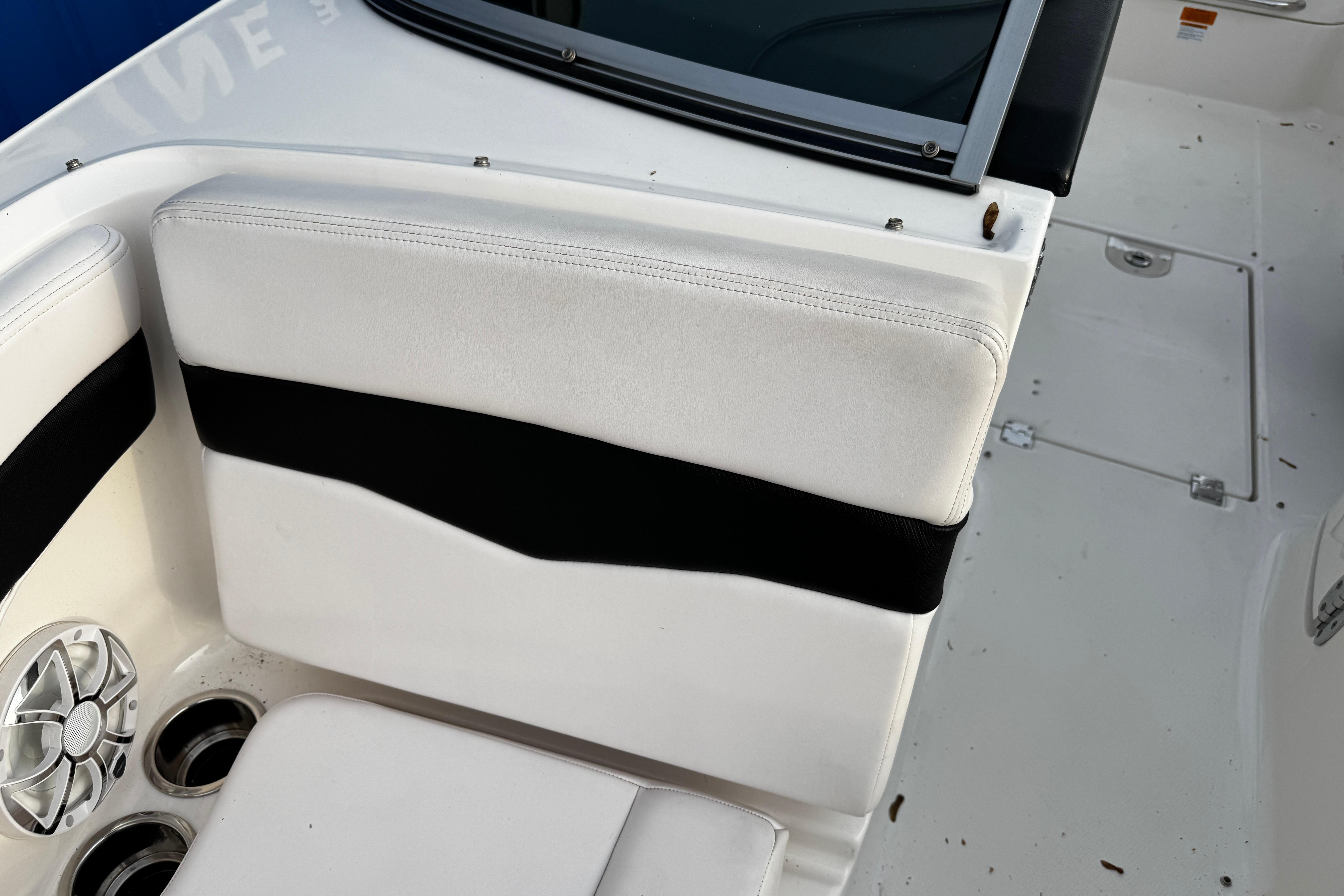 2019-chaparral-246-ssi-power-10010298-20251111130744080-1