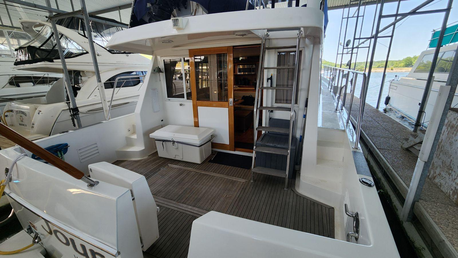 2000-ocean-alexander-511-classico-power-9820299-980153182-0-290520251657-6
