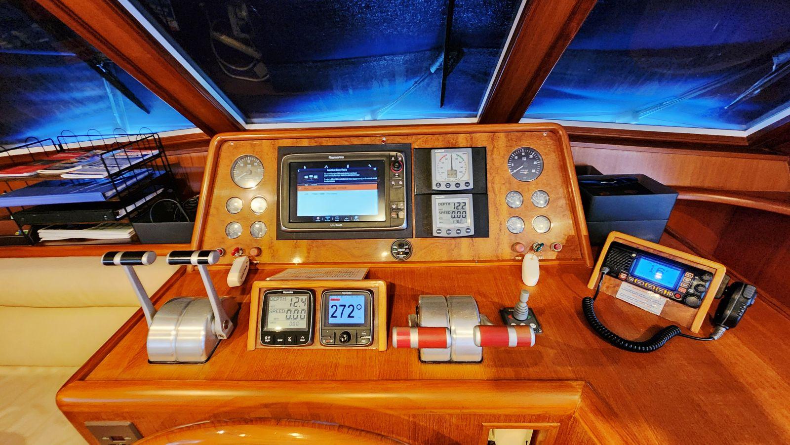 2000-ocean-alexander-511-classico-power-9820299-980153202-0-290520251657-26
