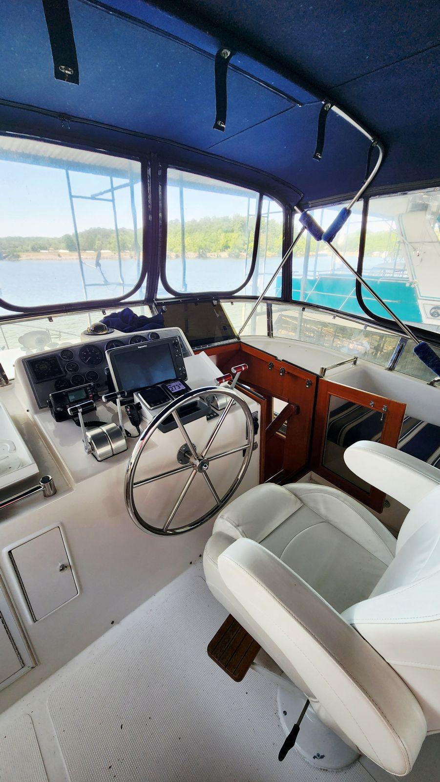 2000-ocean-alexander-511-classico-power-9820299-980153238-0-290520251657-62