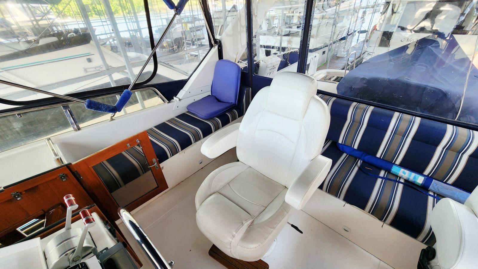 2000-ocean-alexander-511-classico-power-9820299-980153240-0-290520251657-64