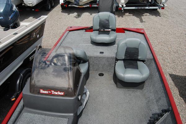 2020 Tracker Boats boat for sale, model of the boat is BASS TRACKER® Classic XL & Image # 4 of 10