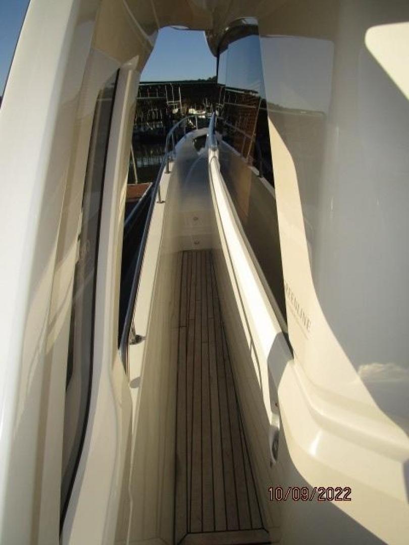 Off Leash Yacht for Sale 45 Greenline Yachts Carrabelle, FL Denison