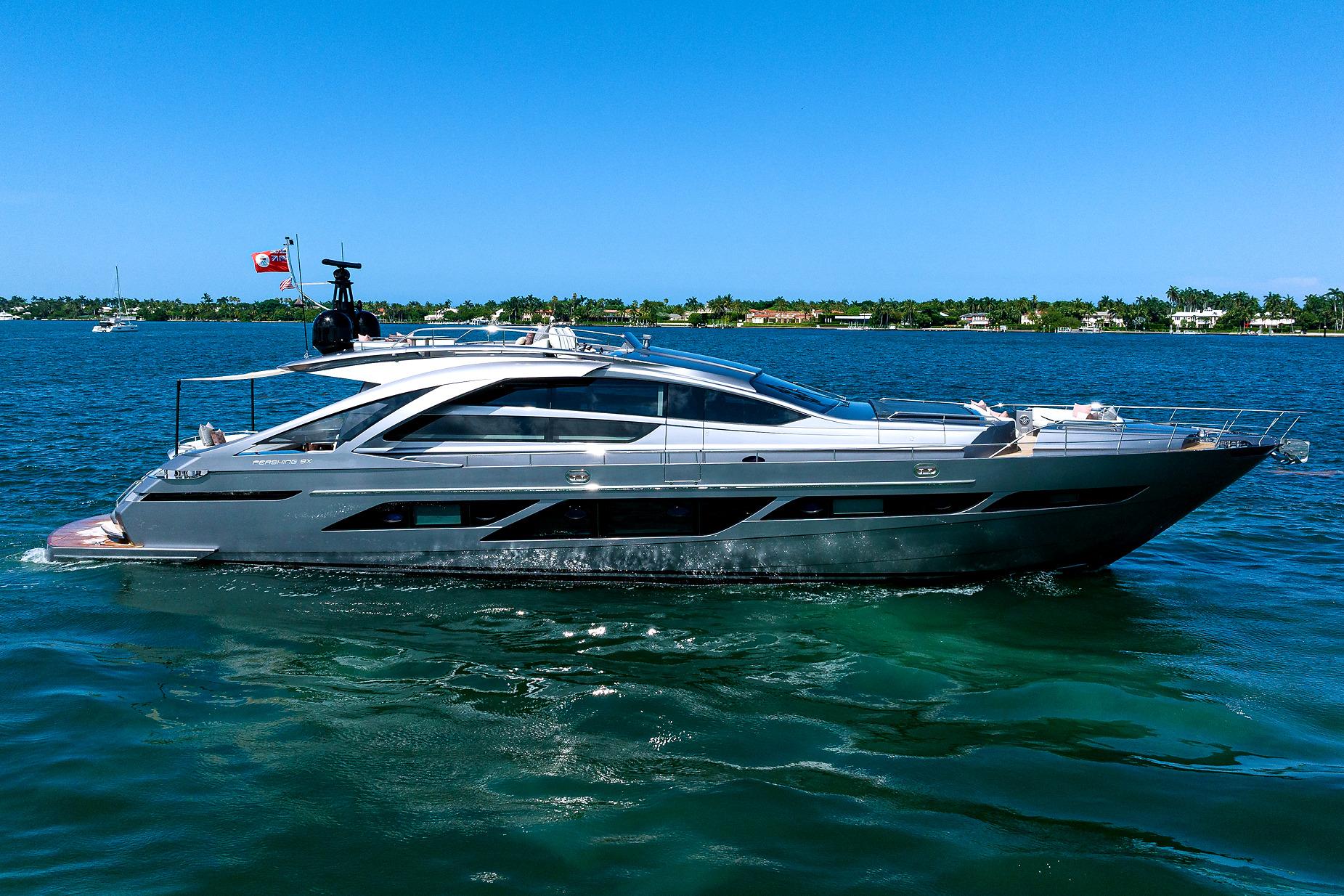 2022 Pershing 9X