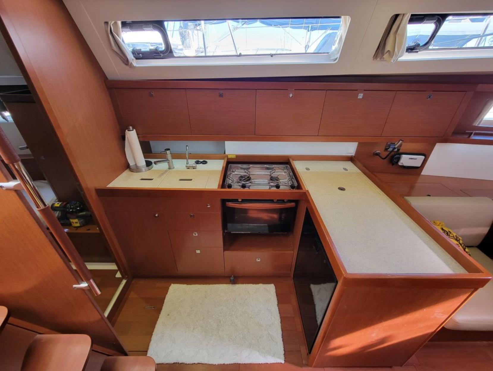 Yacht Photos Pics