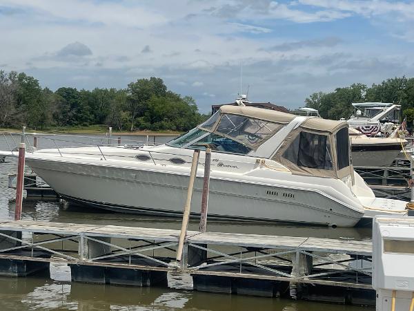 1994 Sea Ray boat for sale, model of the boat is 330 Sun Dancer & Image # 3 of 17