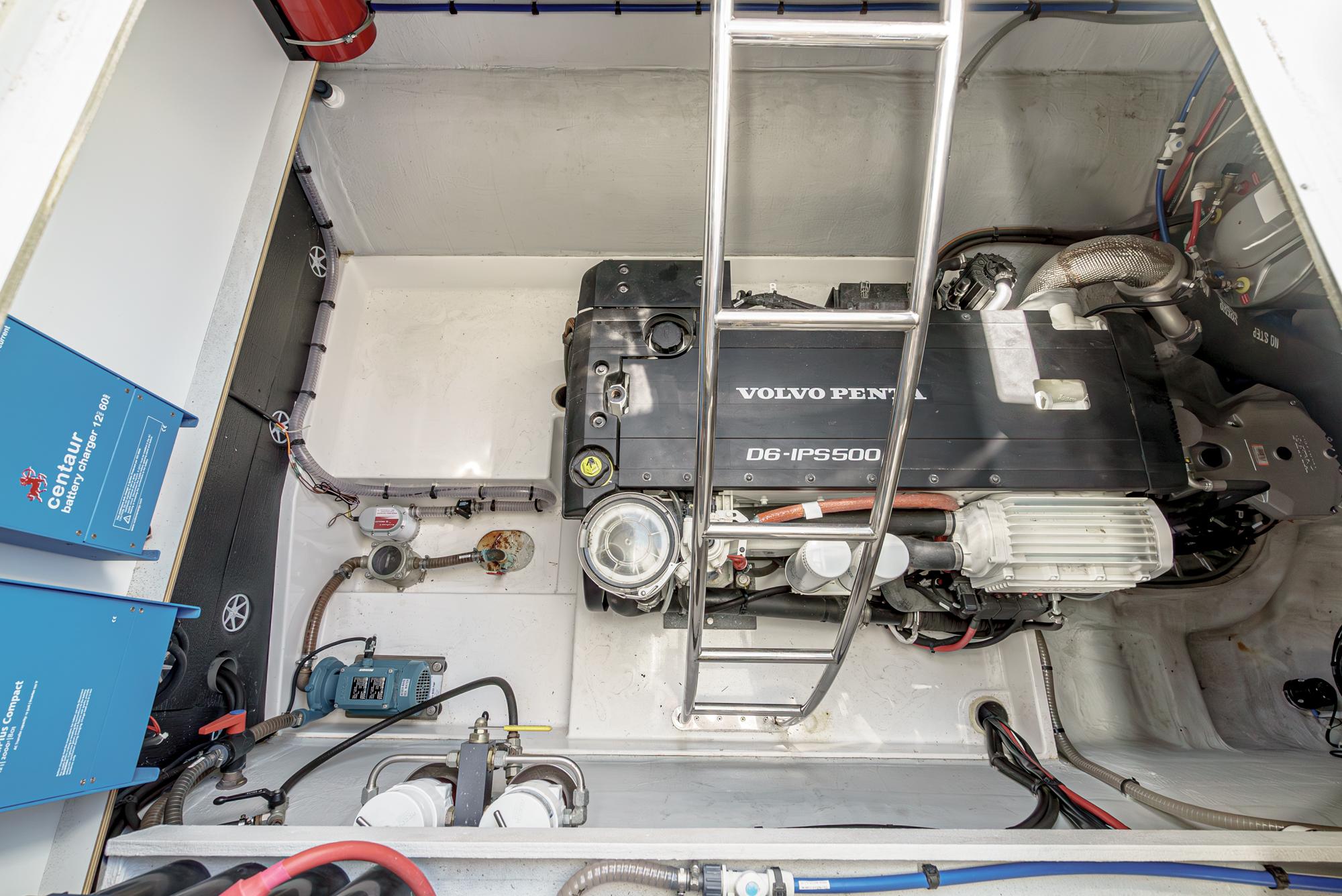 2020 Fountaine Pajot Motor Yacht 40 #TBRM30008A-LLC inventory image at Sun Country Marine Group, San Diego Harbor Island 2020 Fountaine Pajot Motor Yacht 40 #TBRM30008A-LLC inventory image at Sun Country Marine Group, San Diego Harbor Island