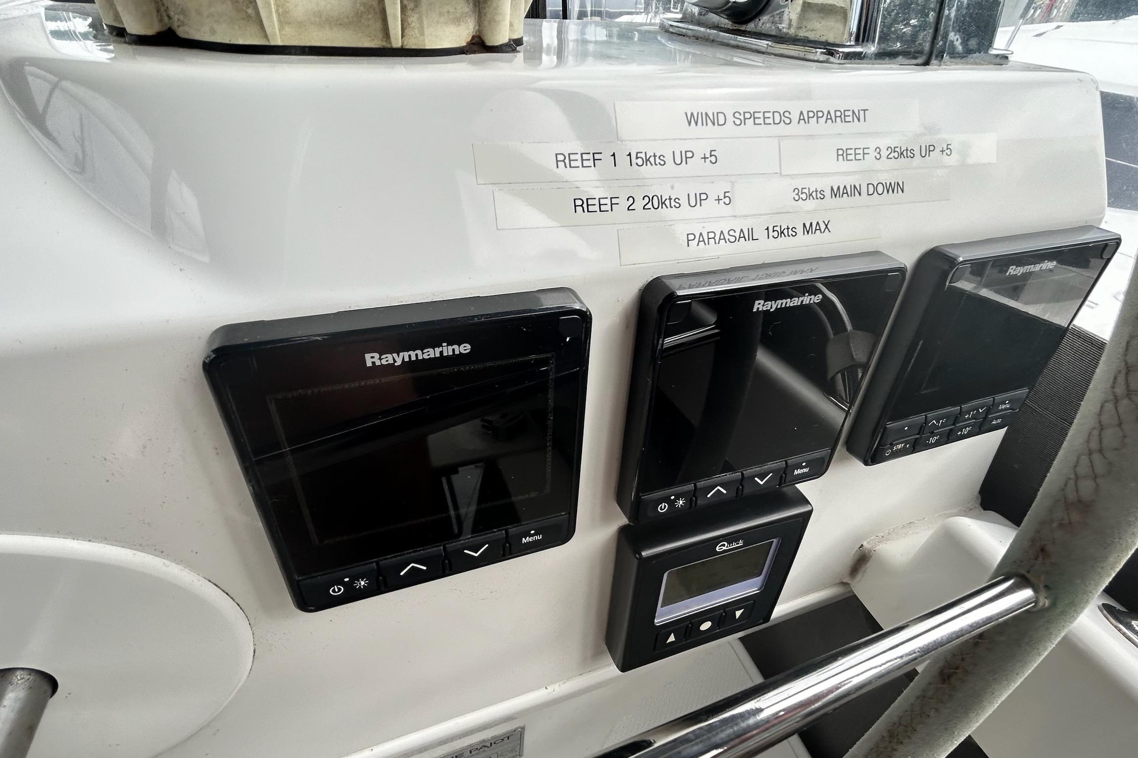 Boat image 24
