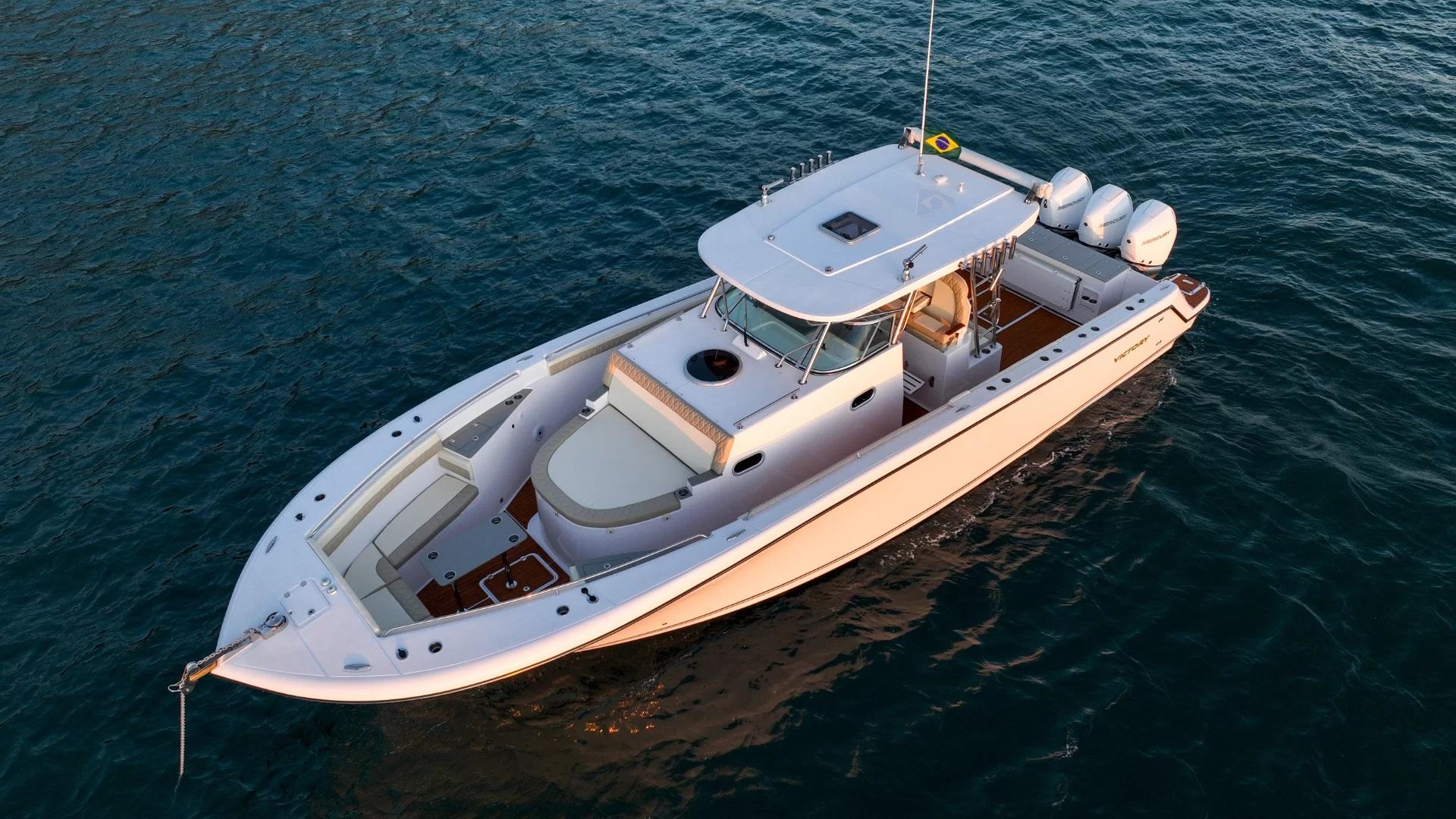 2024 Fusion v400 open sea