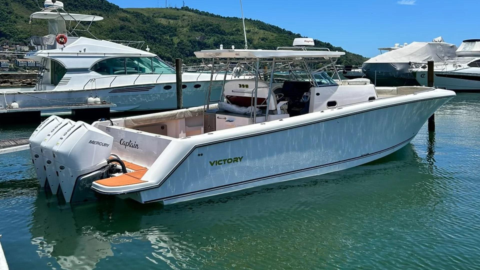 2024 Fusion v400 open sea