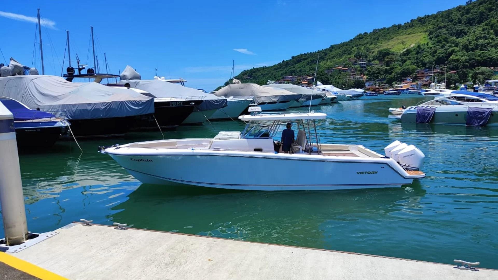 2024 Fusion v400 open sea