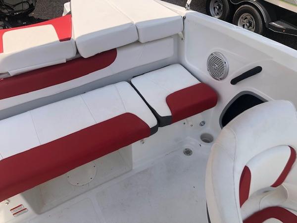 2017 Tahoe boat for sale, model of the boat is 450 TS & Image # 5 of 9