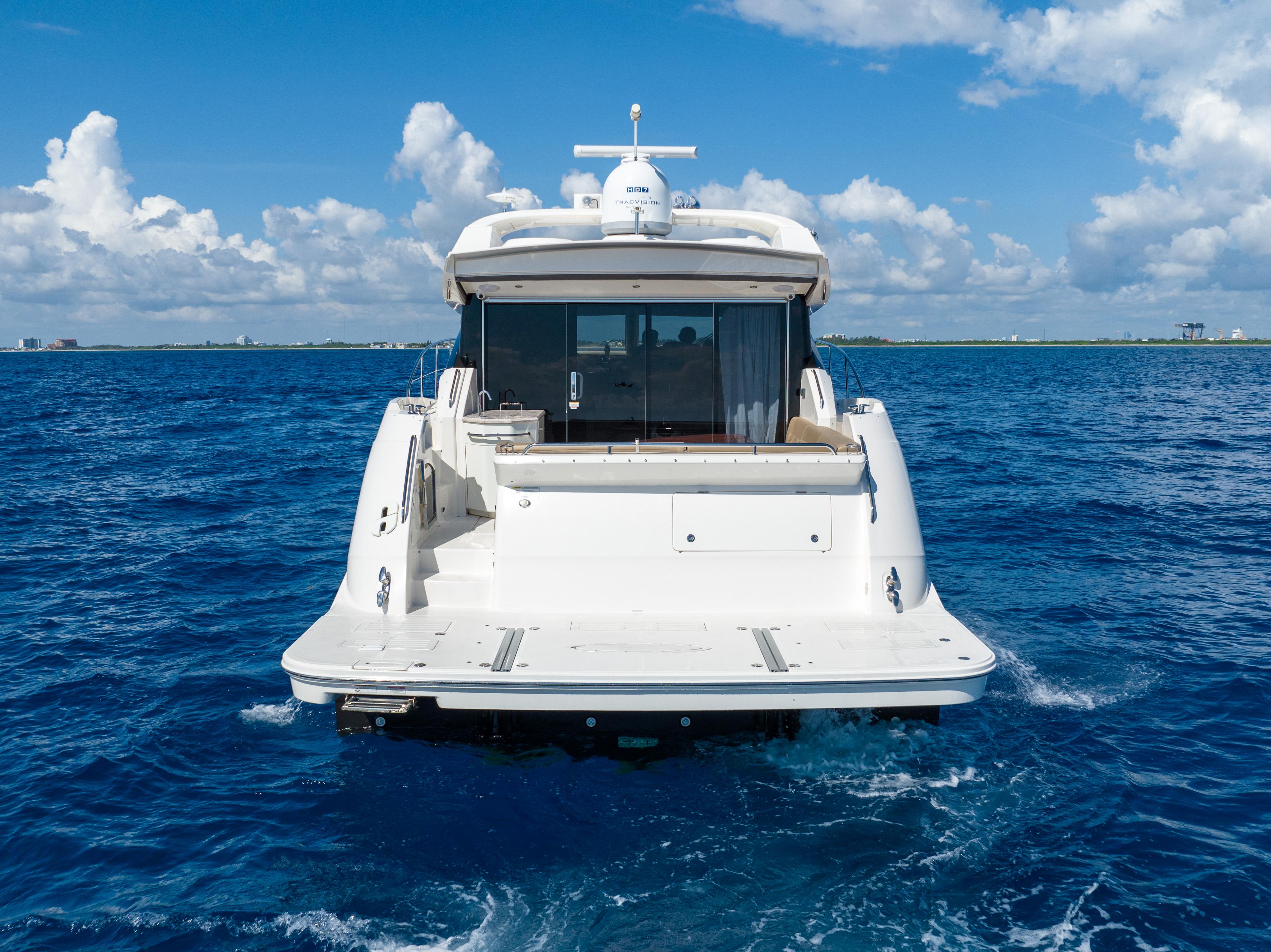 2017 Sea Ray l590