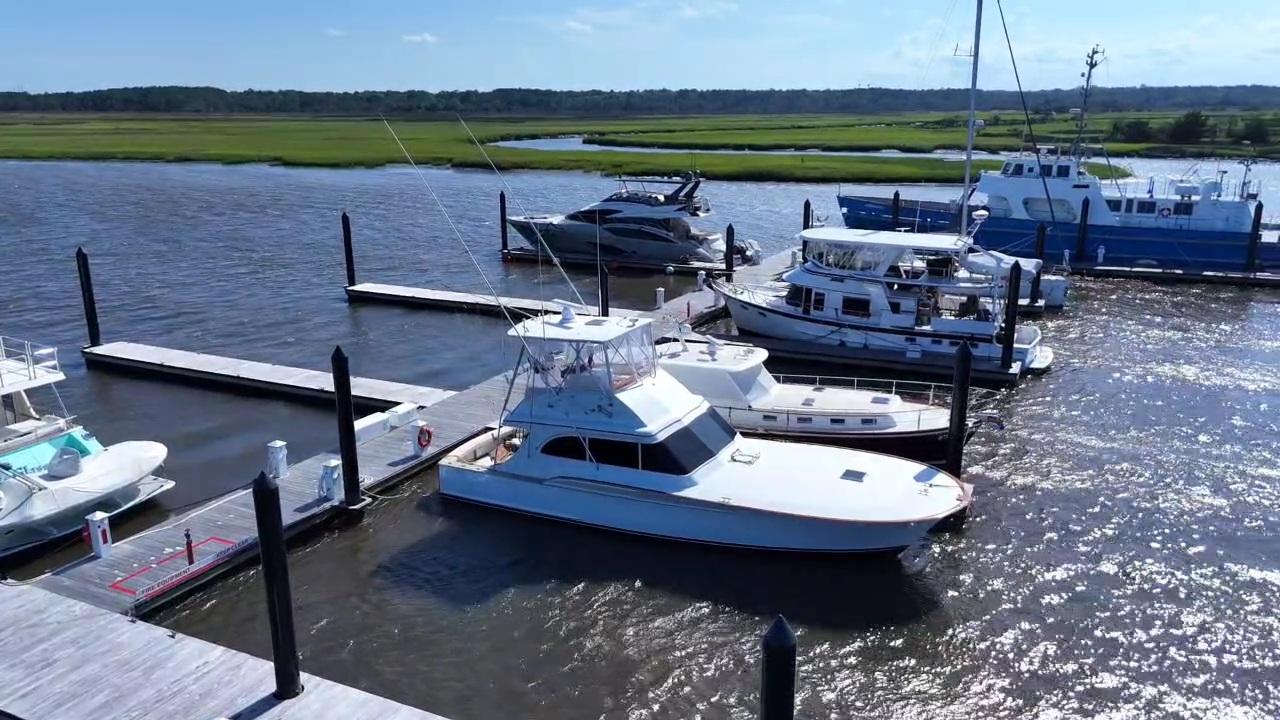 Photo of 1990 Buddy Davis 47'