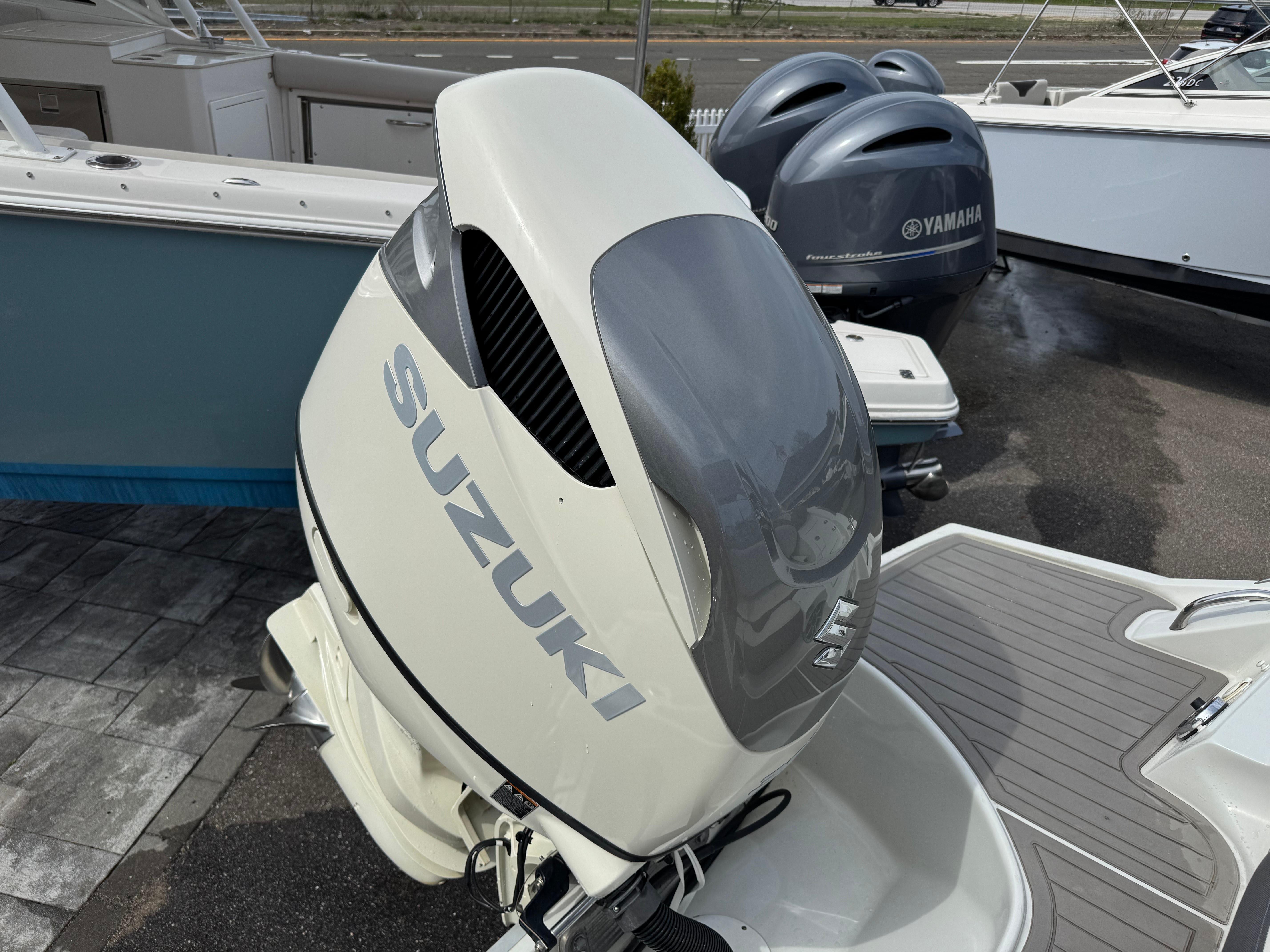 2019-crownline-290-xss-power-9772036-20250426071708257-1_XLARGE