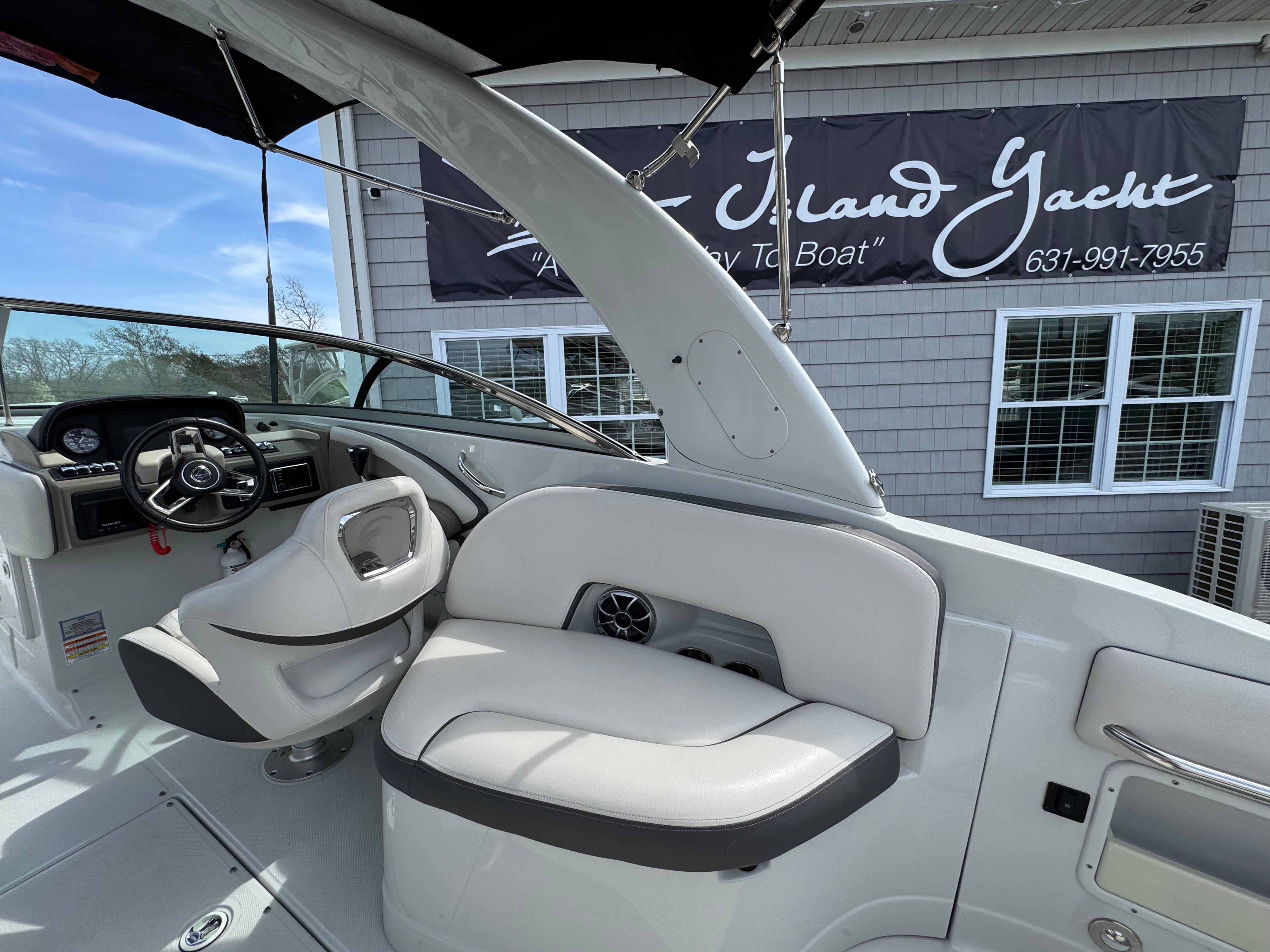 2019-crownline-290-xss-power-9772036-20250426071733138-1_XLARGE
