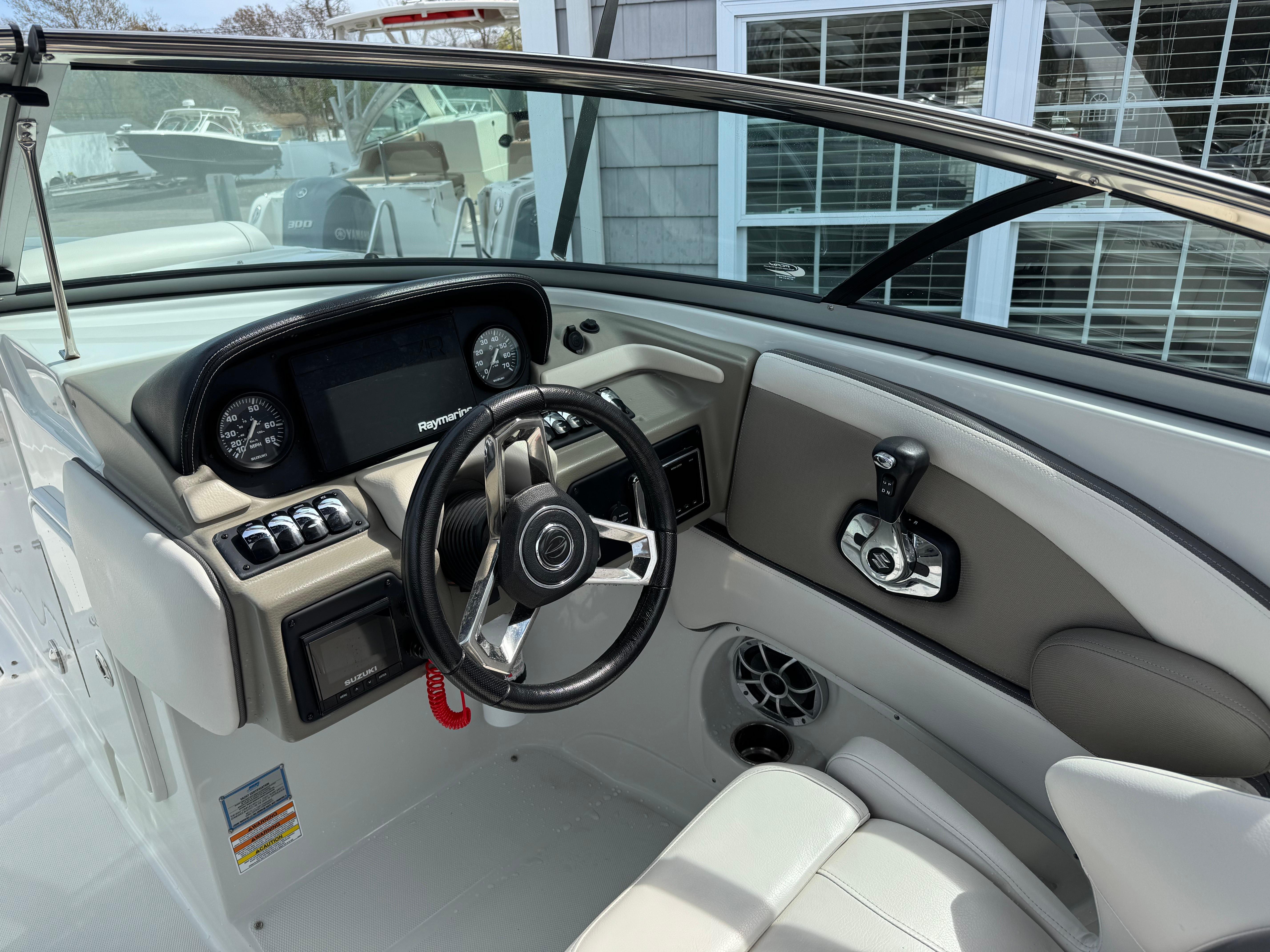2019-crownline-290-xss-power-9772036-20250426072023057-1_XLARGE