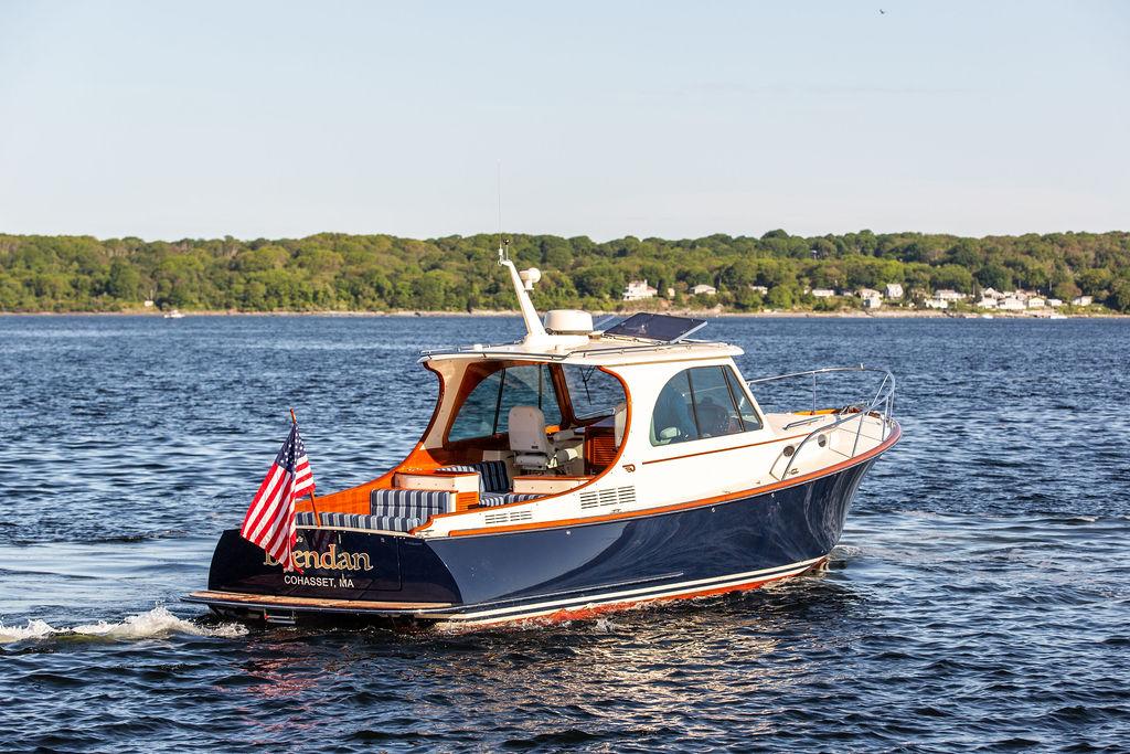 2018-hinckley-picnic-boat-37-mkiii-power-9832039-20250609060458011-1_XLARGE