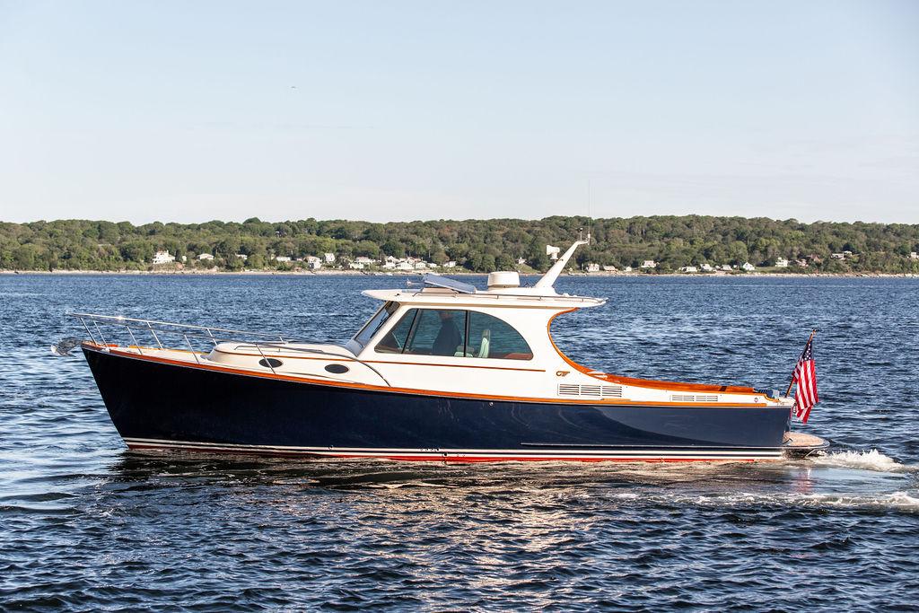 2018-hinckley-picnic-boat-37-mkiii-power-9832039-20250609060502085-1_XLARGE