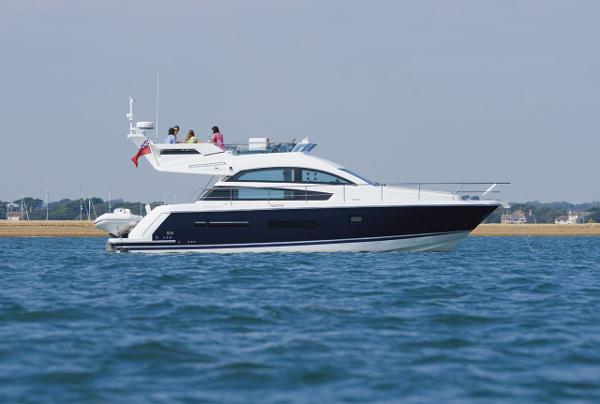 Photo of 2013 Fairline 42'
