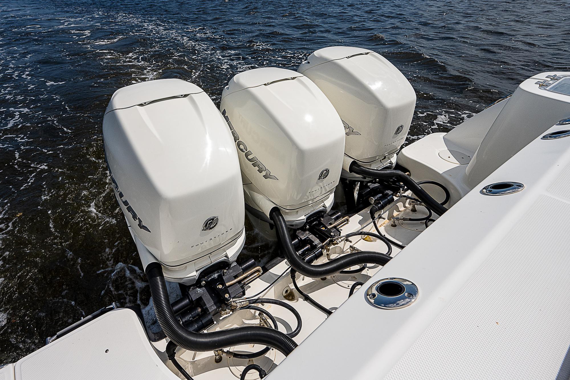 Boston Whaler 345 Paradise 4 Reels-riple Mercury Outboard Engines