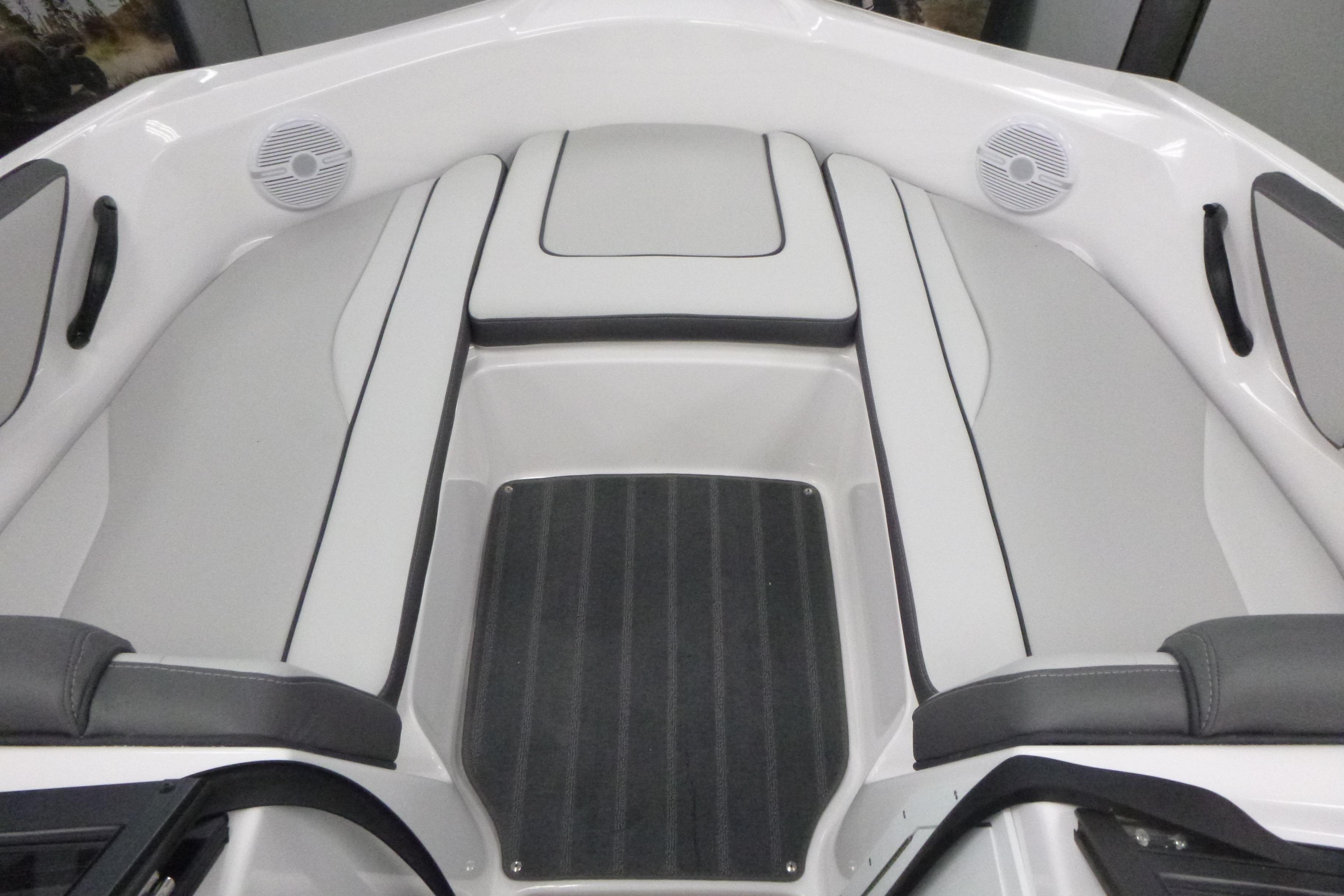 2026 Yamaha Boats AR190 Gallery