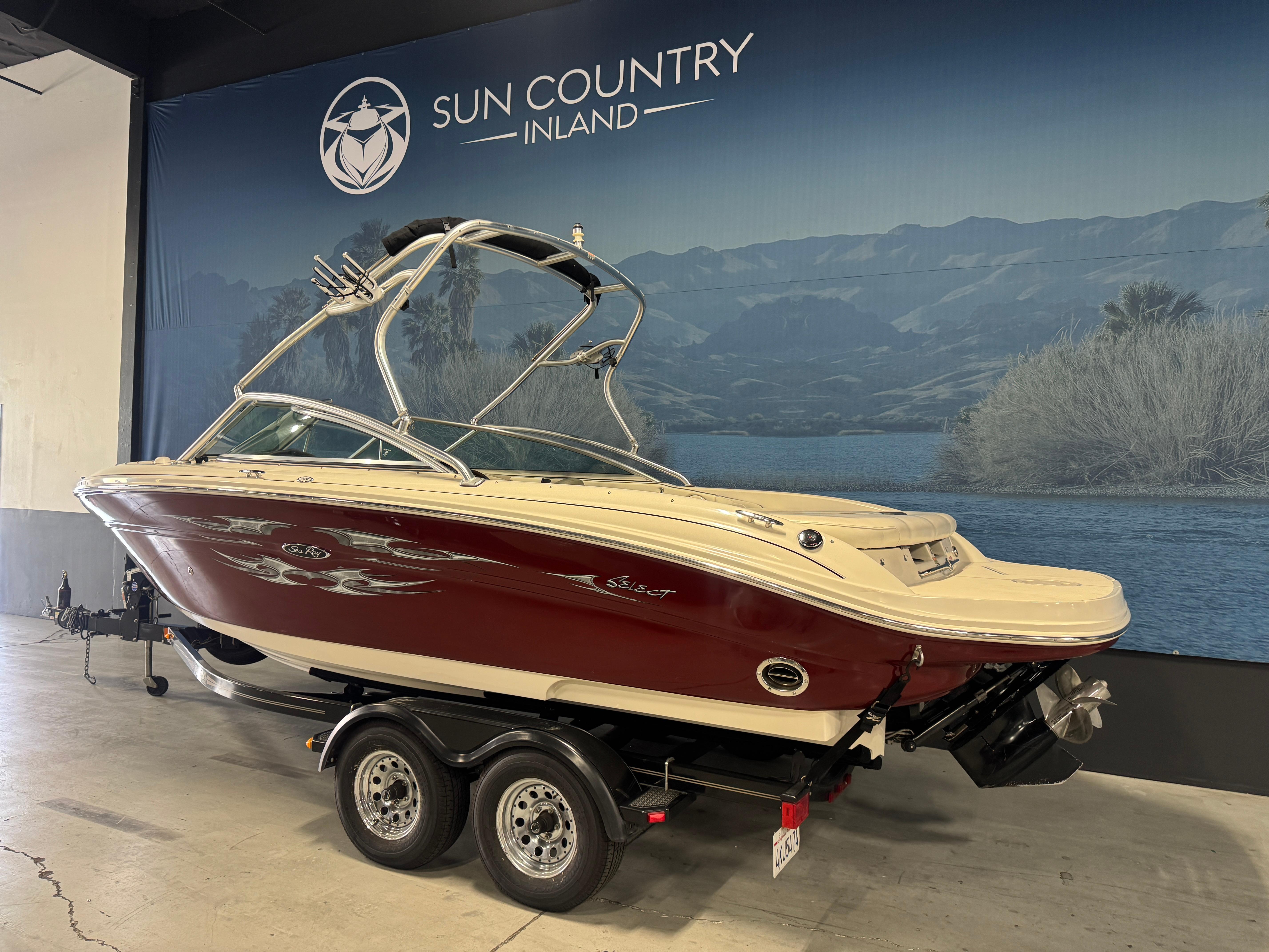 2006 Sea Ray 220 Select #TBDW4943 inventory image at Sun Country Marine Group, Irvine 2006 Sea Ray 220 Select #TBDW4943 inventory image at Sun Country Marine Group, Irvine