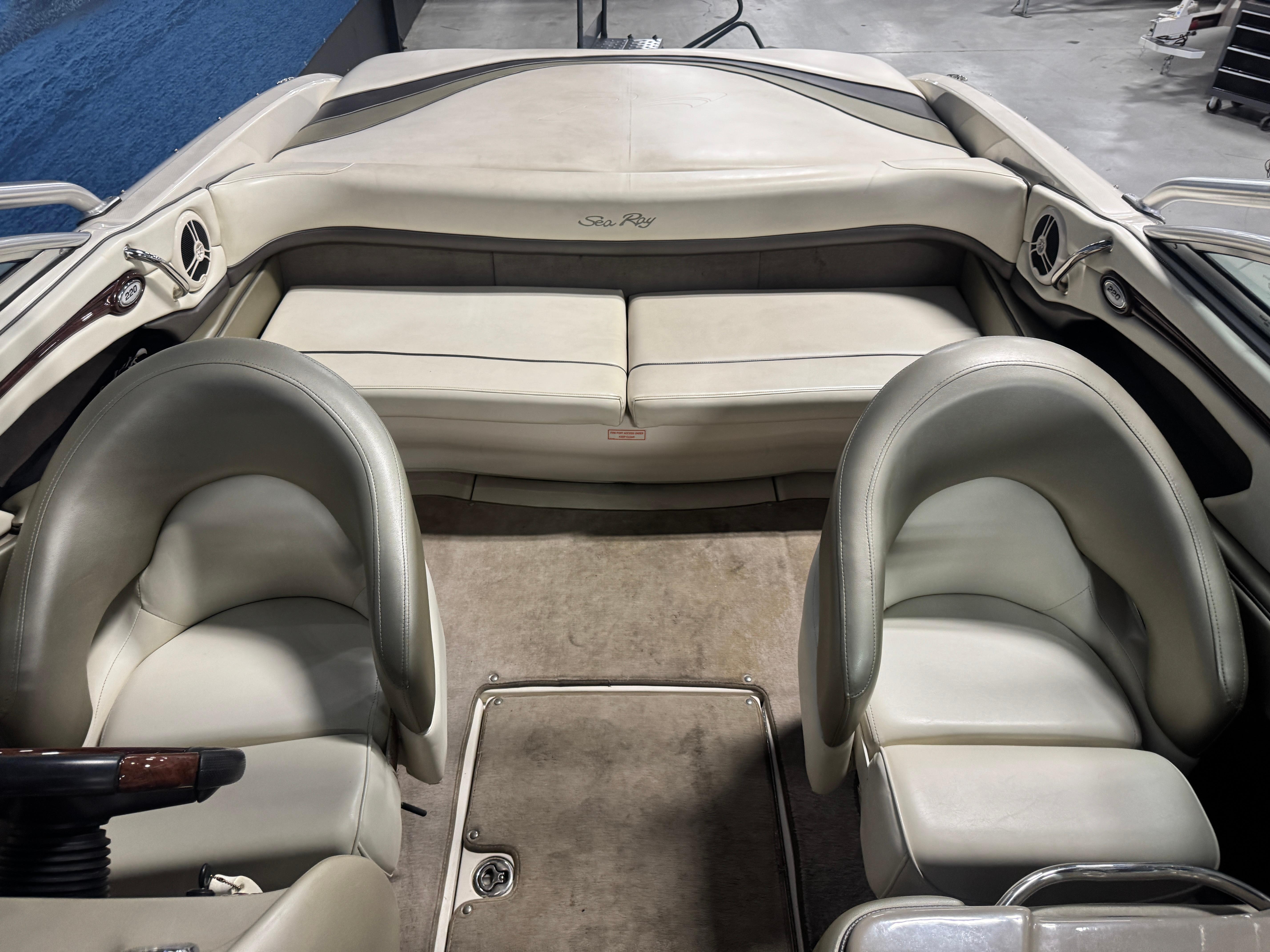 2006 Sea Ray 220 Select #TBDW4943 inventory image at Sun Country Marine Group, Irvine 2006 Sea Ray 220 Select #TBDW4943 inventory image at Sun Country Marine Group, Irvine