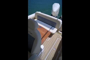 Chris-Craft Catalina 30 2022 video