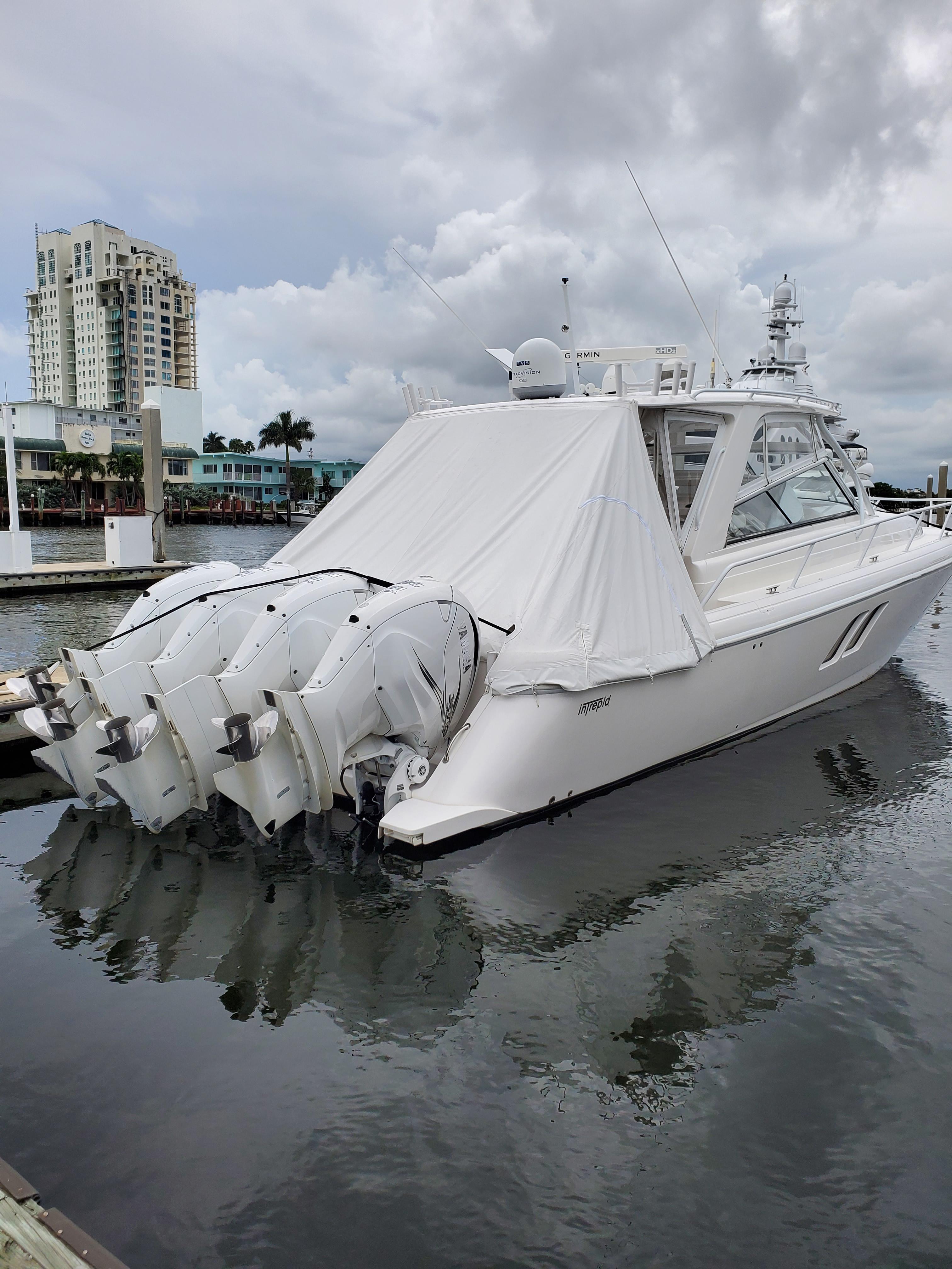 2019 Intrepid 475 sport yacht