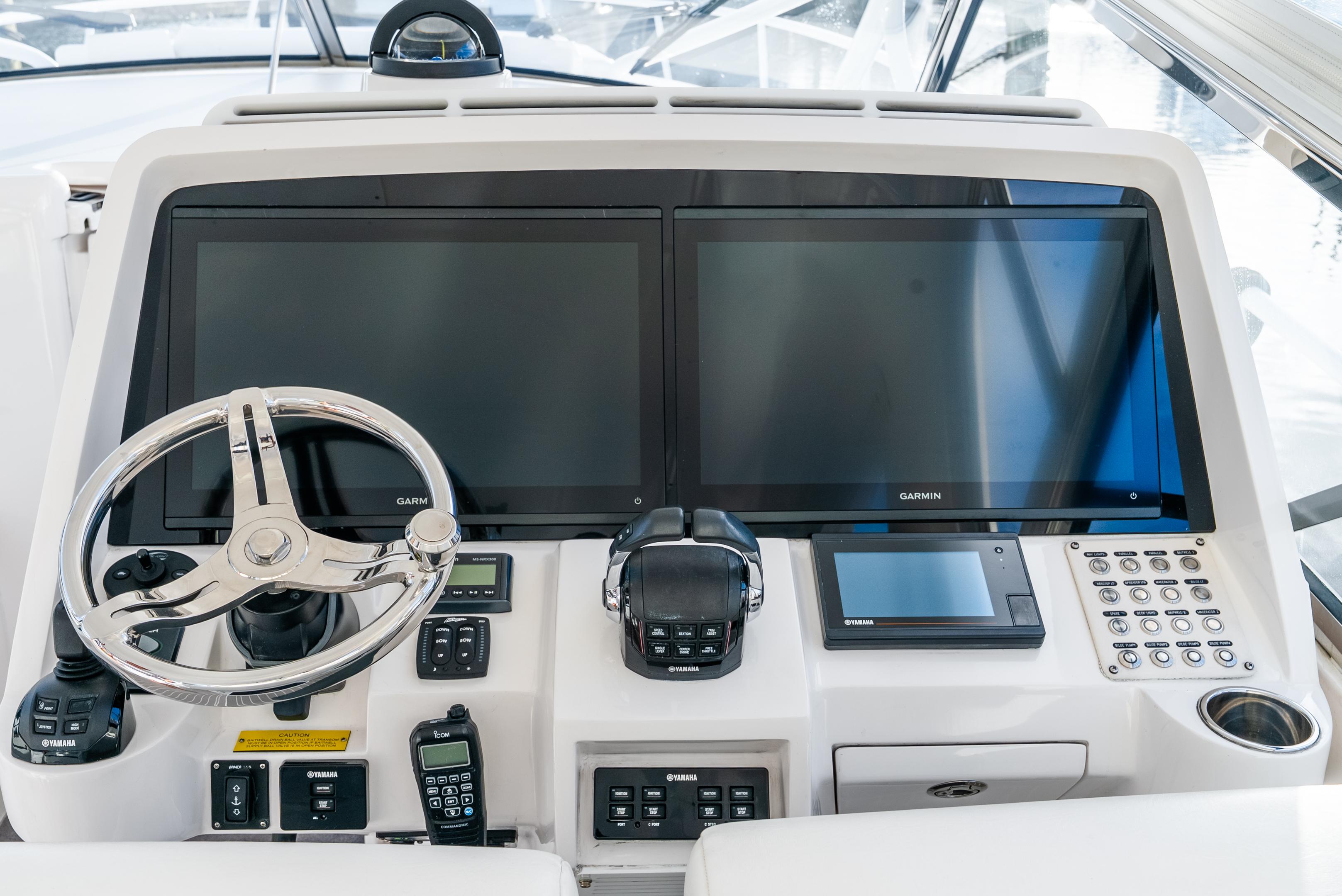 Intrepid-475 Sport Yacht 2019-Her Salt Bouys SC-US-9432059 | Thumbnail